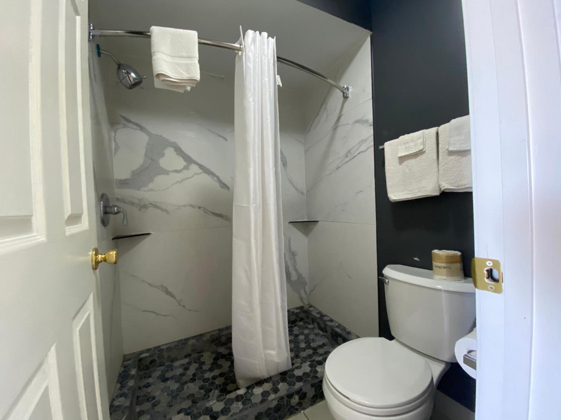 Relax Inn-Plaquemine photo 31
