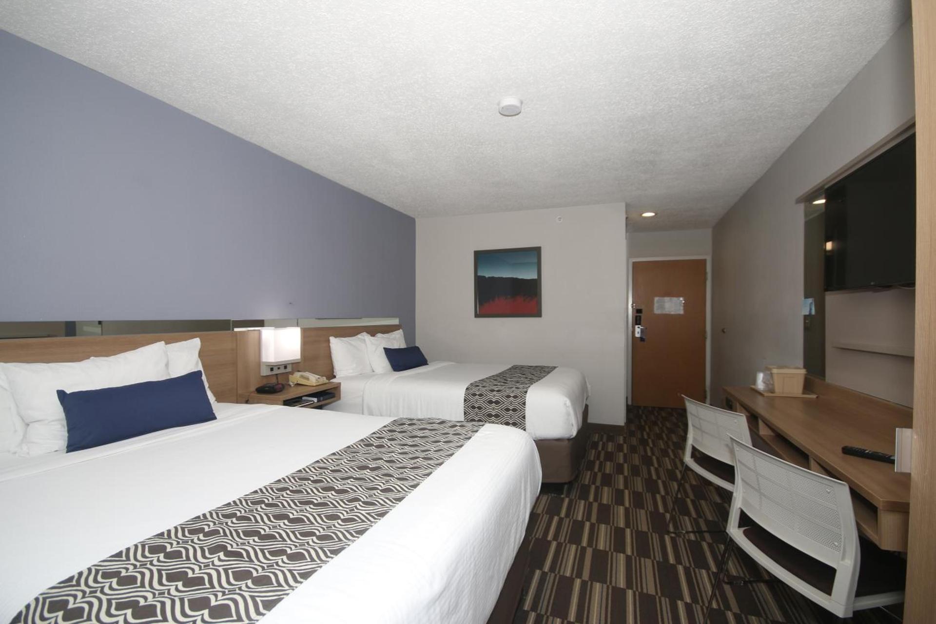 Microtel Inn by Wyndham Greensboro photo 4