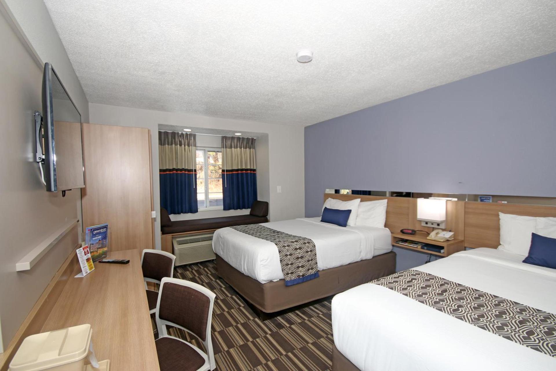 Microtel Inn by Wyndham Greensboro photo 7