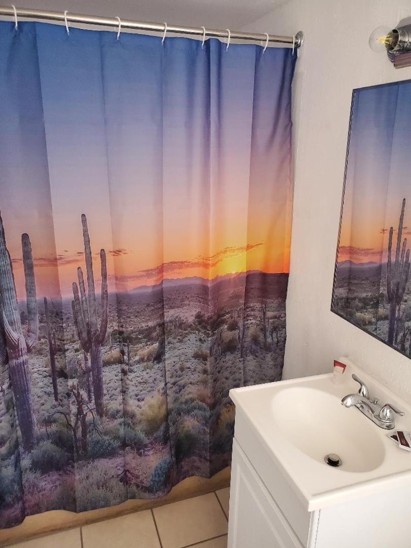 Brad's Desert Inn photo 38