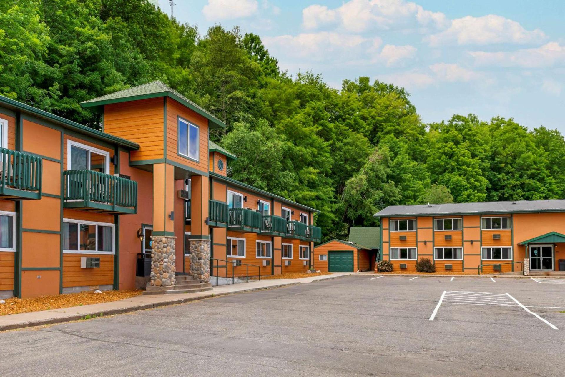 Econo Lodge Lakeview photo 4