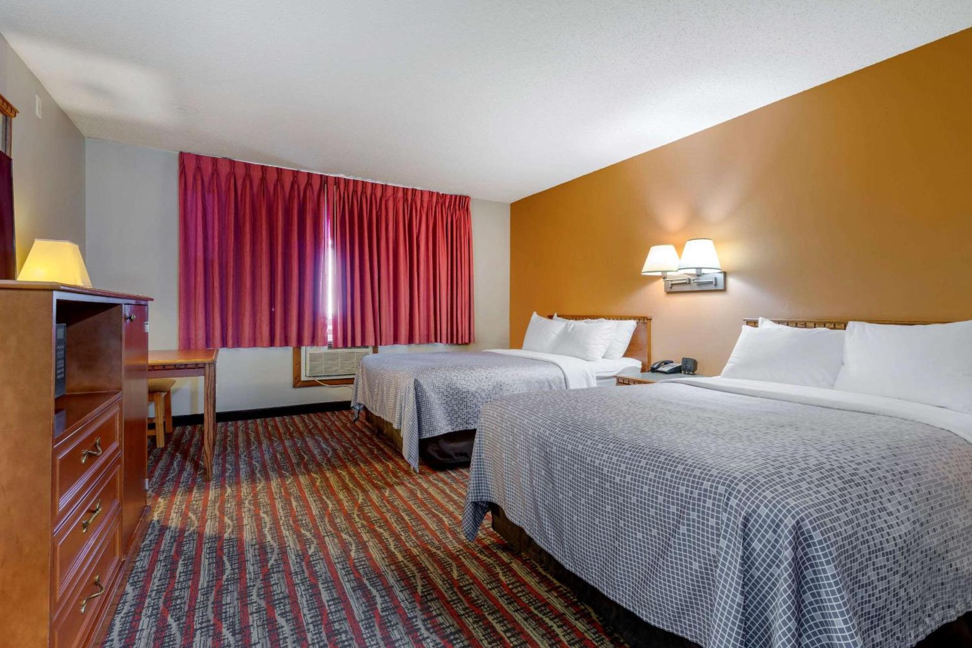 Econo Lodge Lakeview photo 7