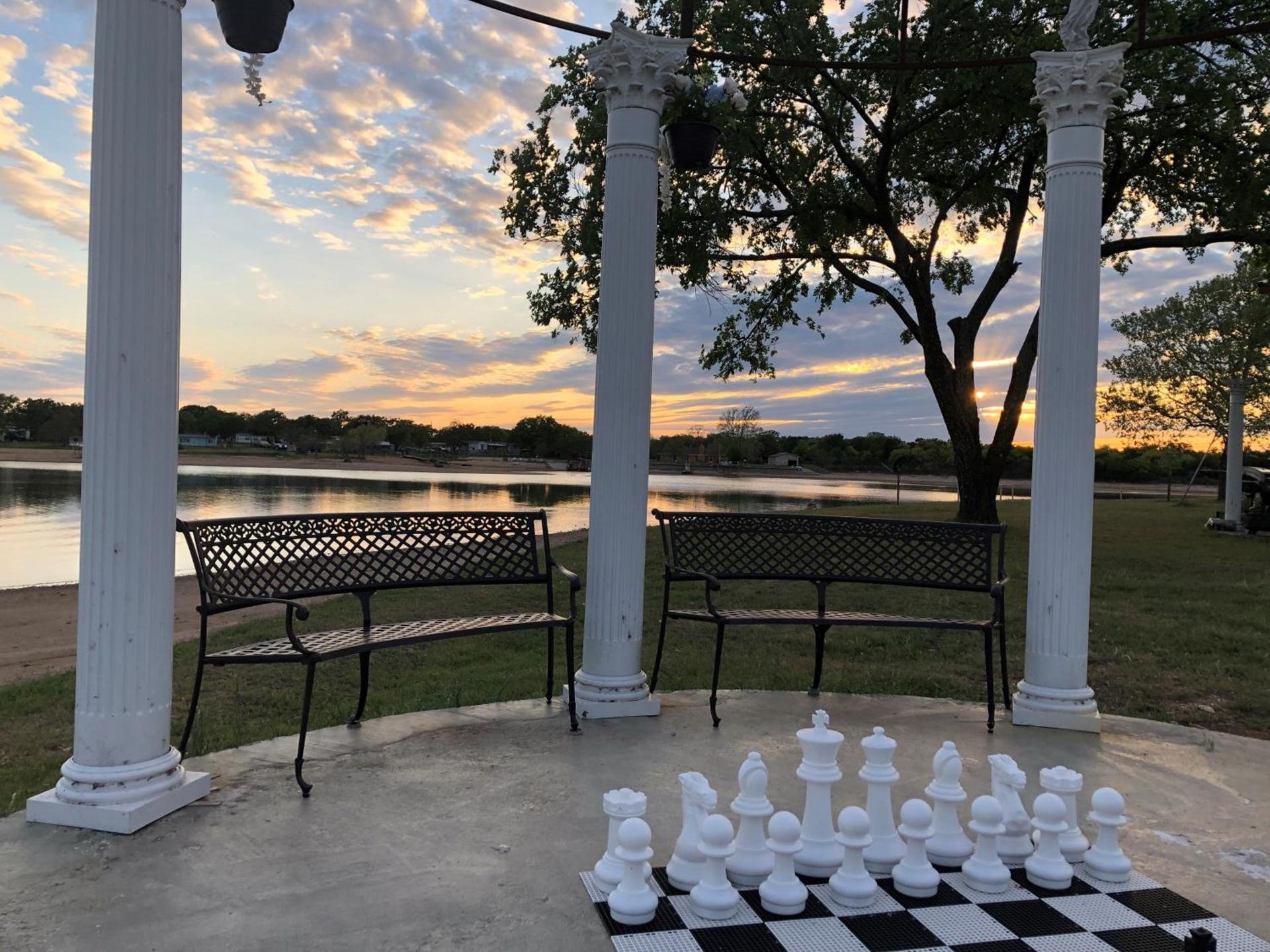 Oasis Lake Buchanan photo 9