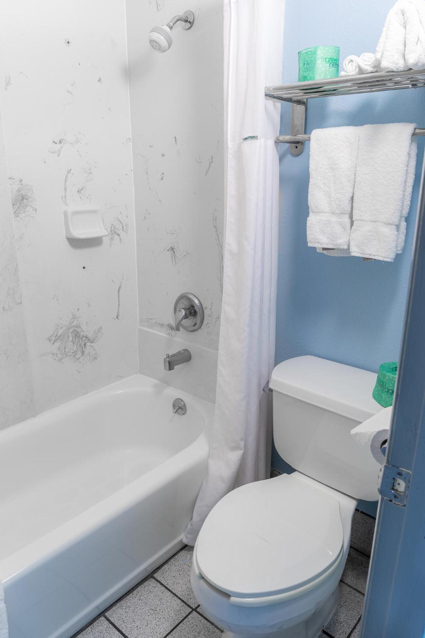 Sandcastle Inn photo 12
