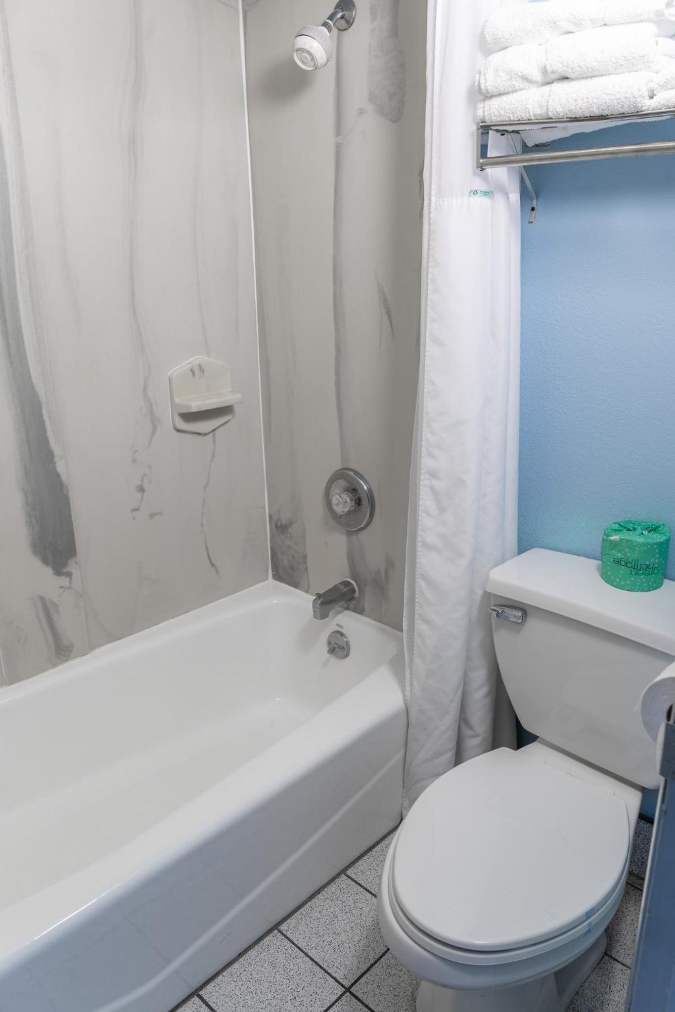 Sandcastle Inn photo 14