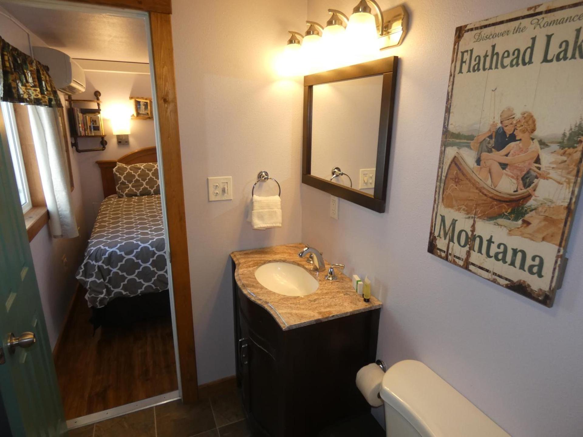 Yellowstone Motel - Adults Only - All rooms have kitchens photo 9