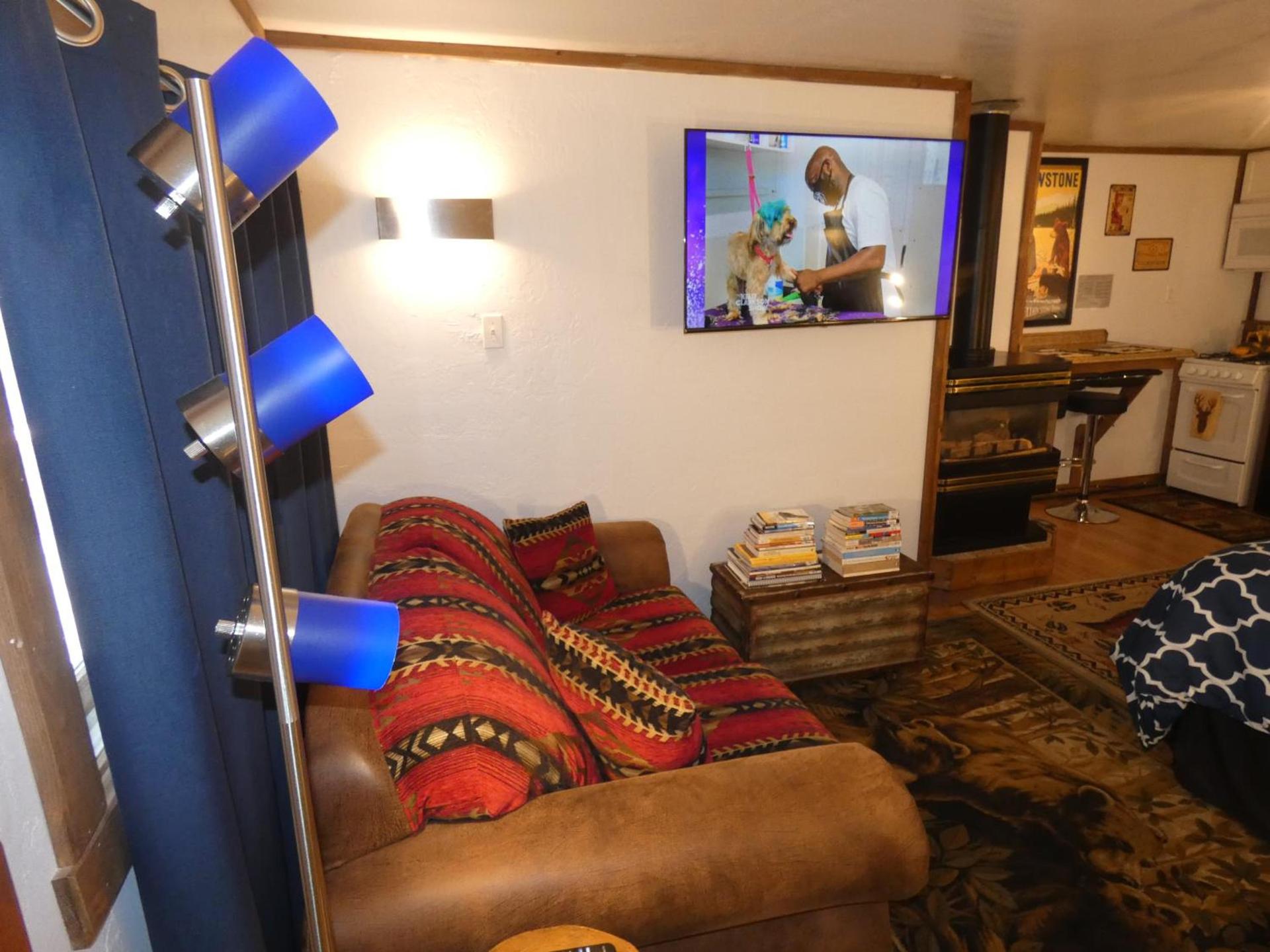 Yellowstone Motel - Adults Only - All rooms have kitchens photo 62