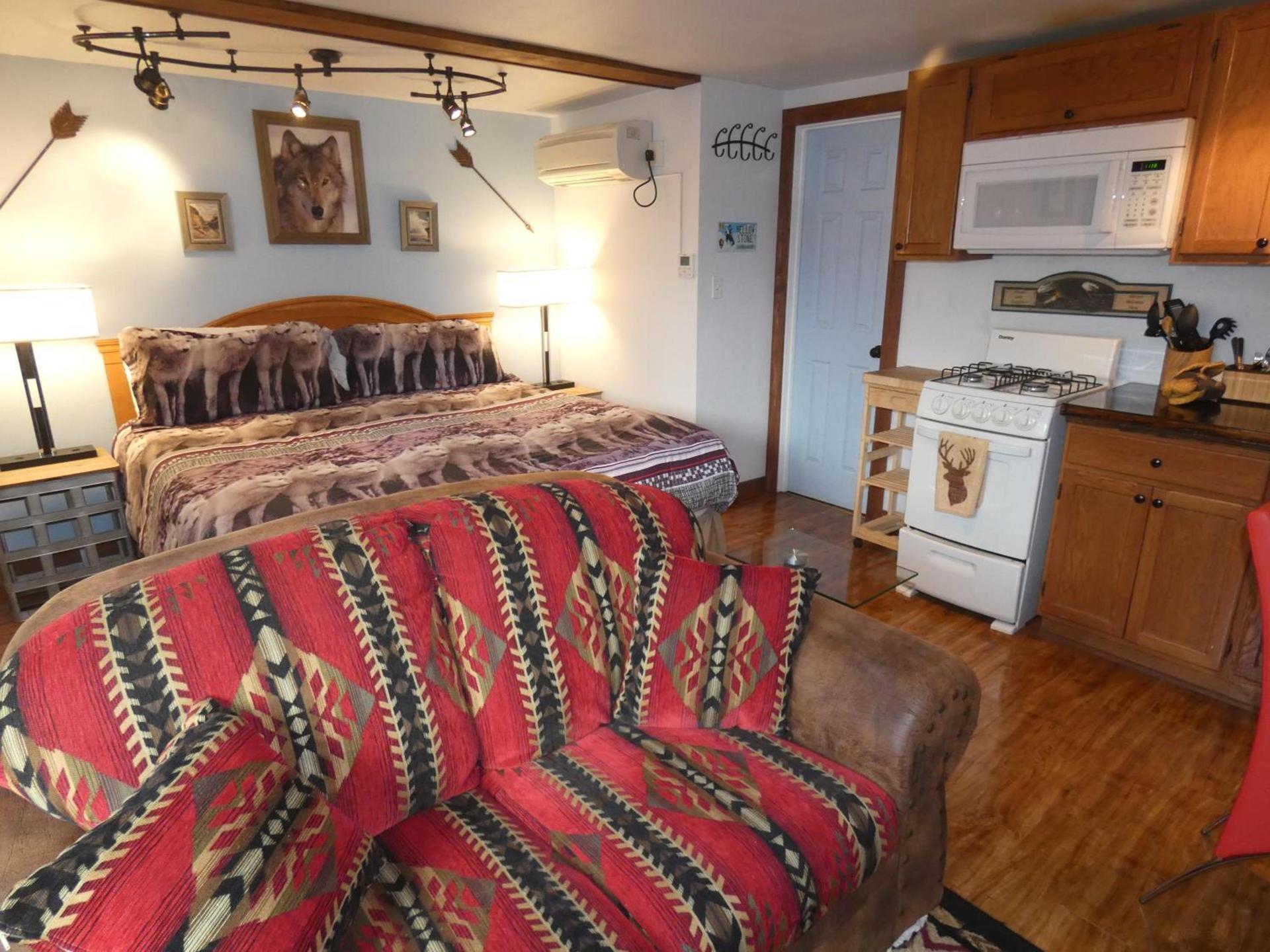 Yellowstone Motel - Adults Only - All rooms have kitchens photo 24
