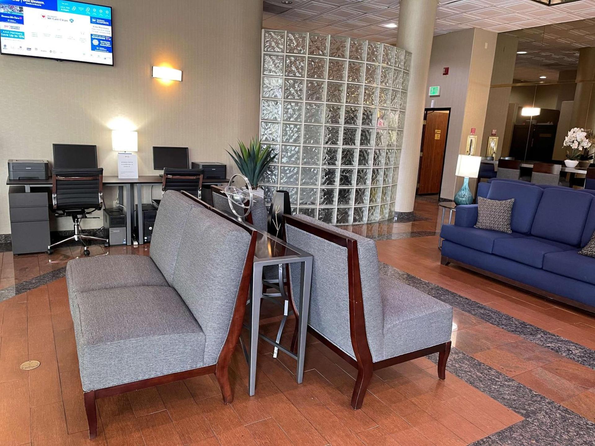Best Western Plus Suites Hotel - LAX Airport LA Stadium photo 6