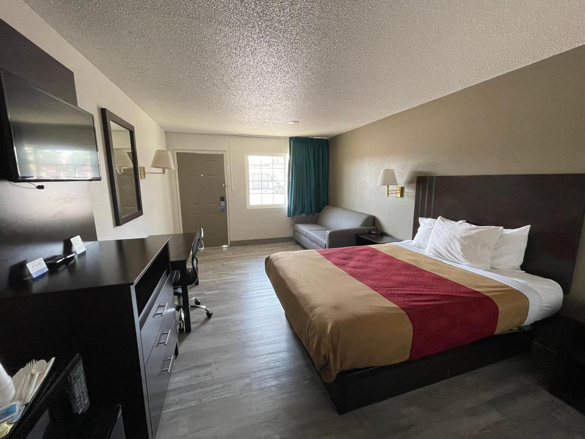 Motel 6 Hermiston, OR - Umatilla photo 20
