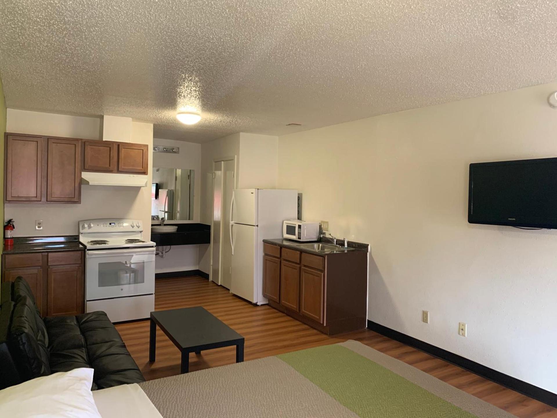 Motel 6-Longview, TX - North photo 13