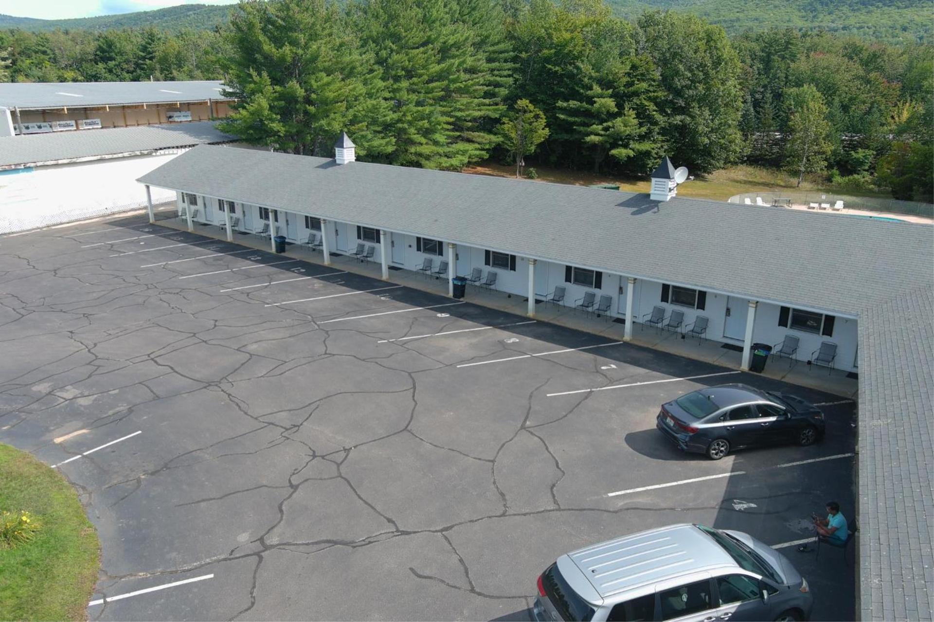 Colonial Motel photo 85