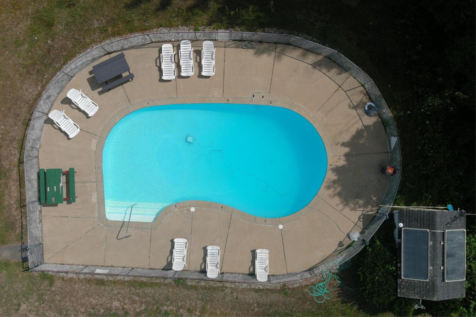 Colonial Motel photo 83