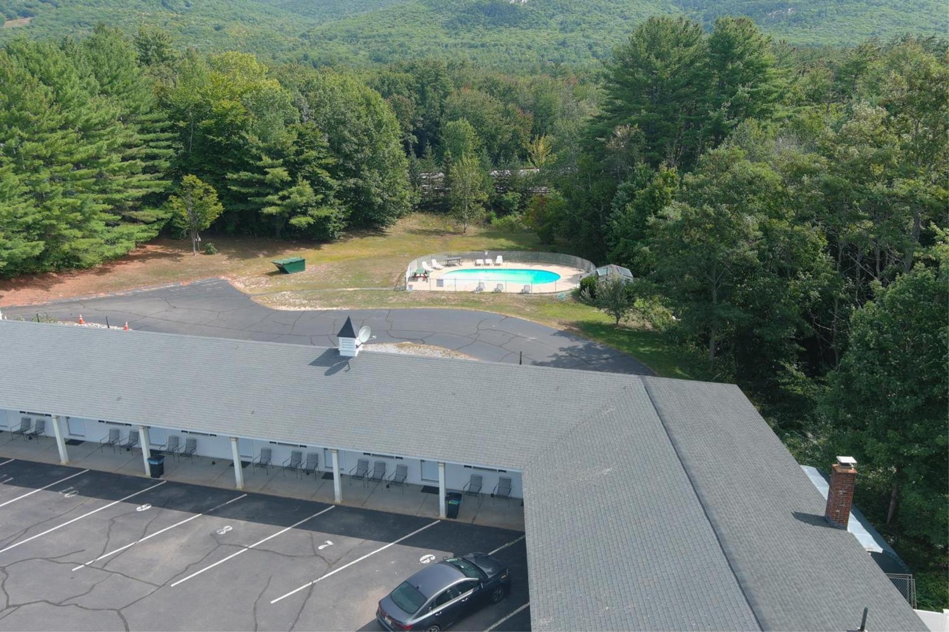 Colonial Motel photo 65