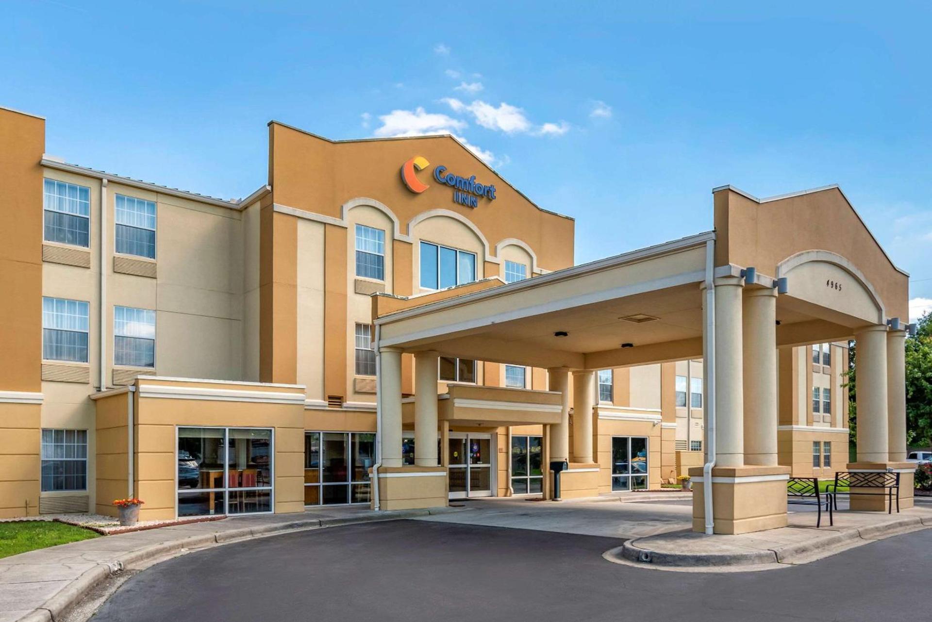 Comfort Inn Birmingham - Irondale photo 1