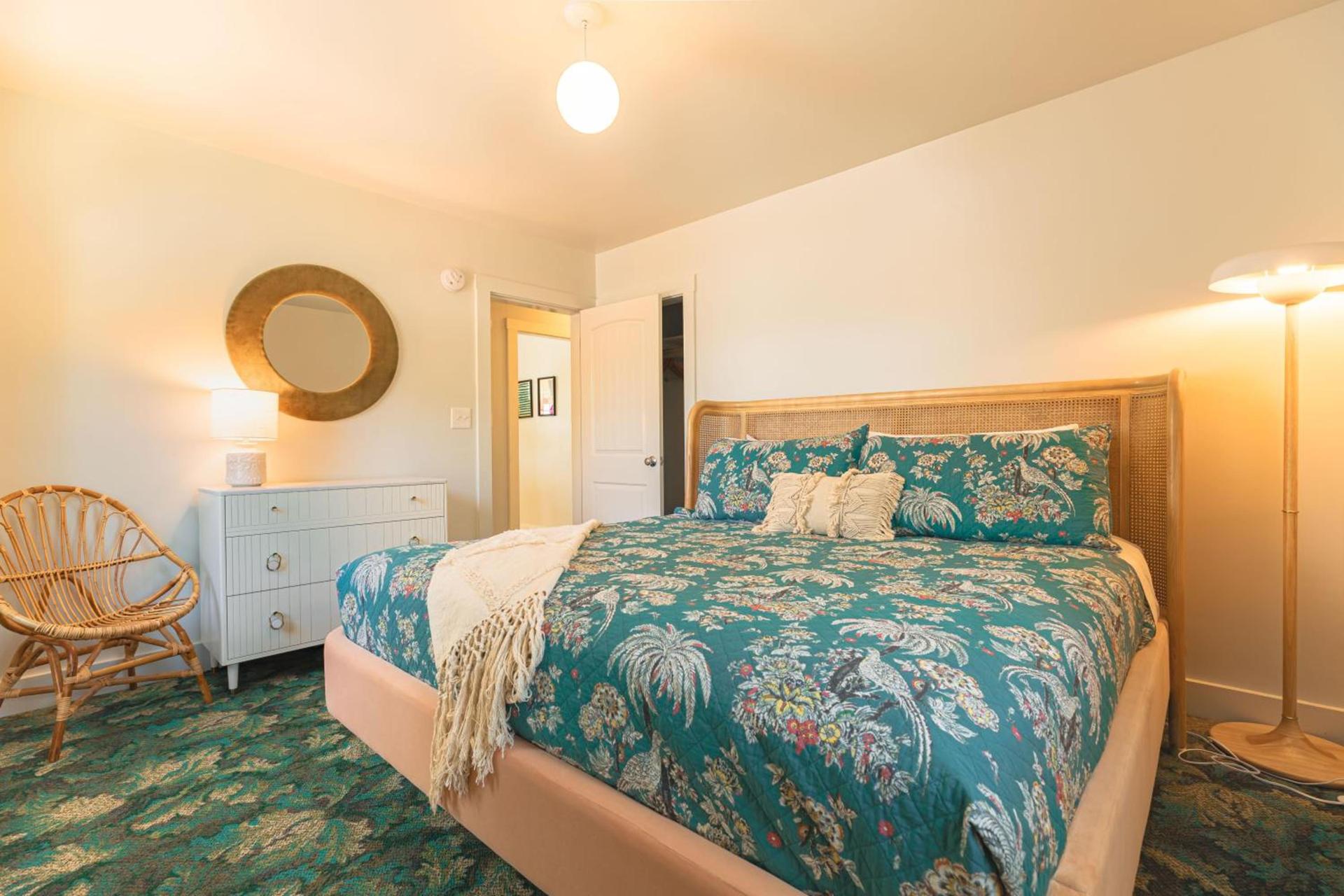Rye Motor Inn - Oceanfront, Walk to Beach photo 16