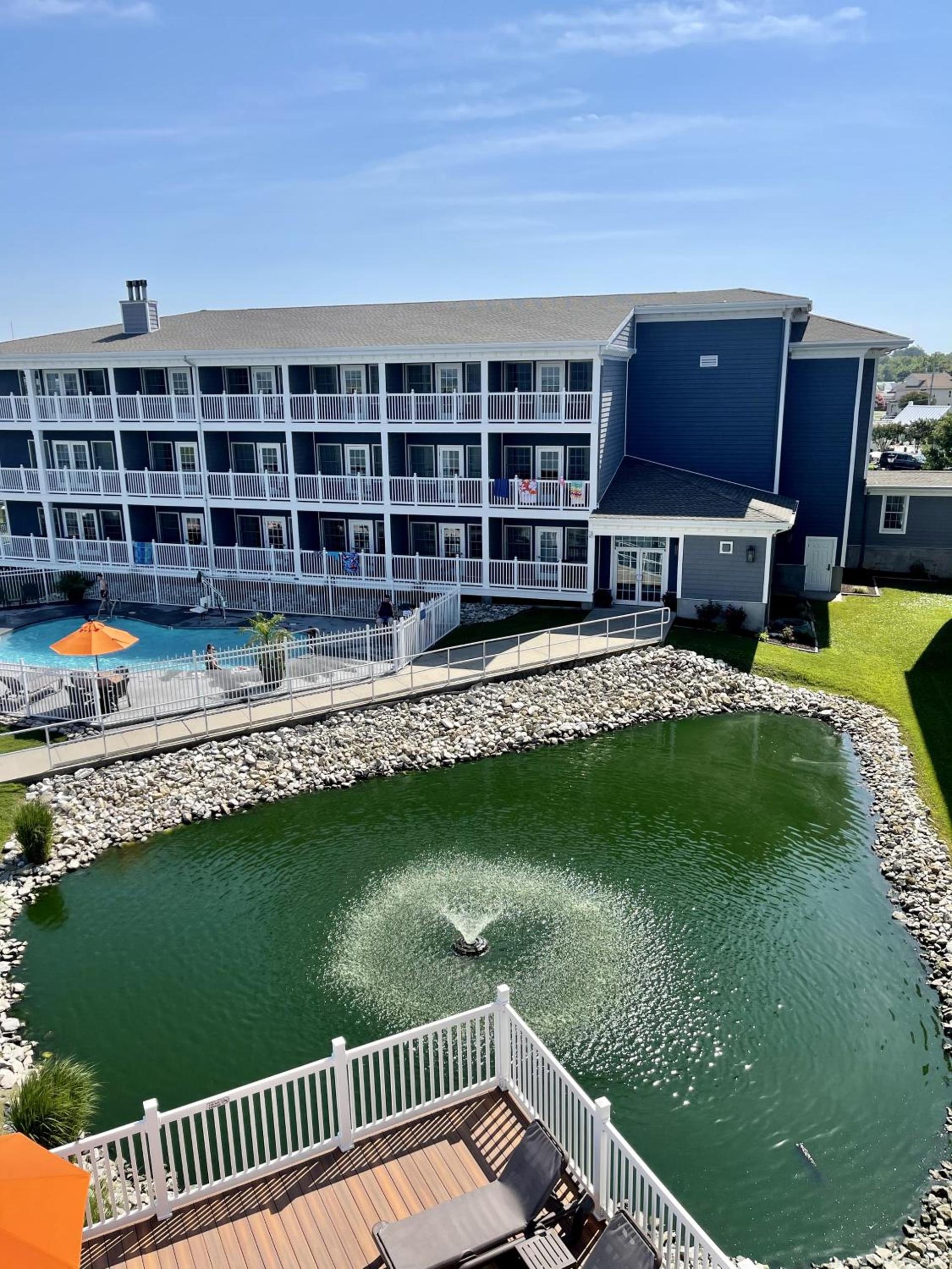 Comfort Suites Chincoteague Island Bayfront Resort photo 46