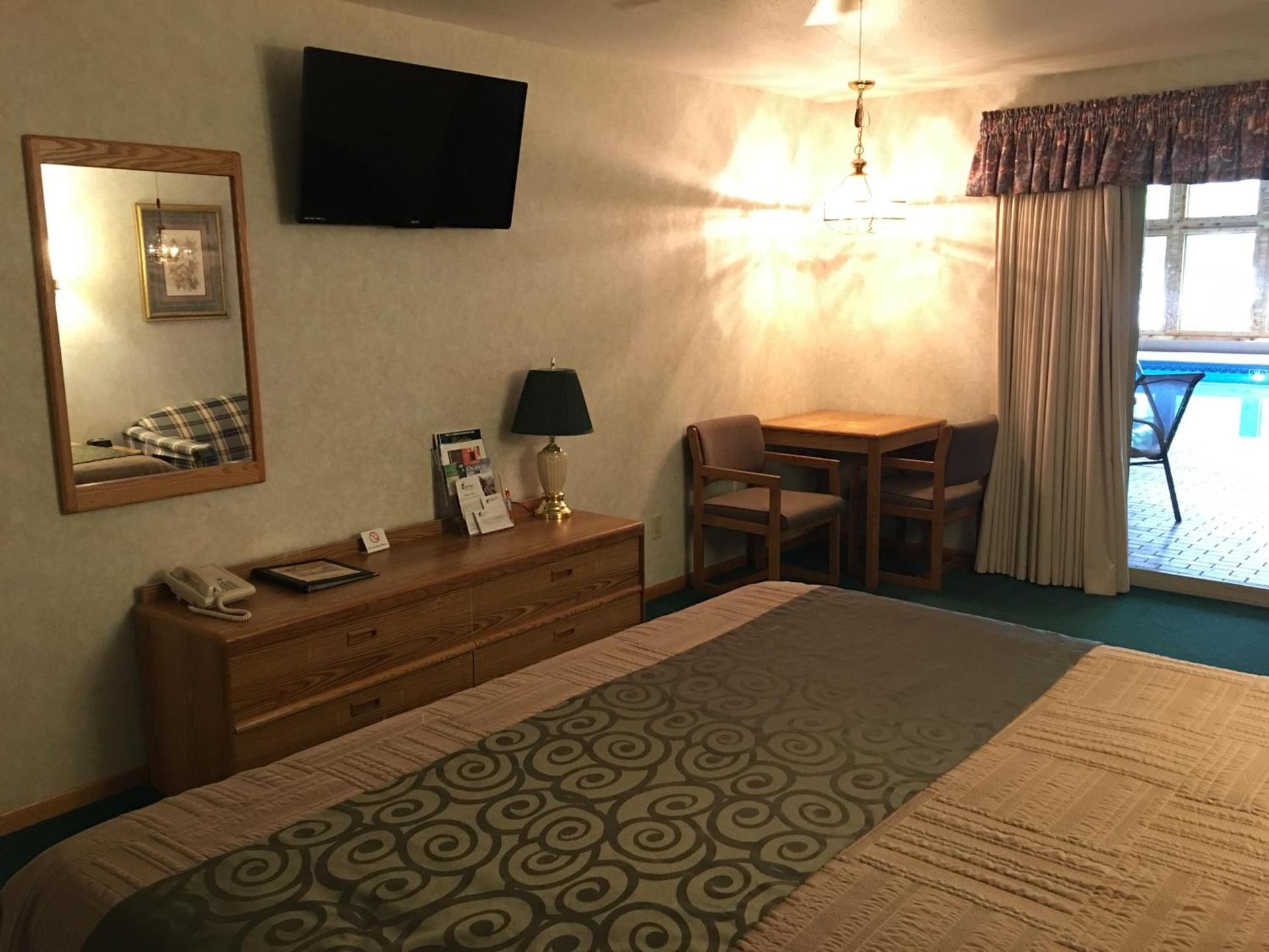 Rustic Manor photo 4