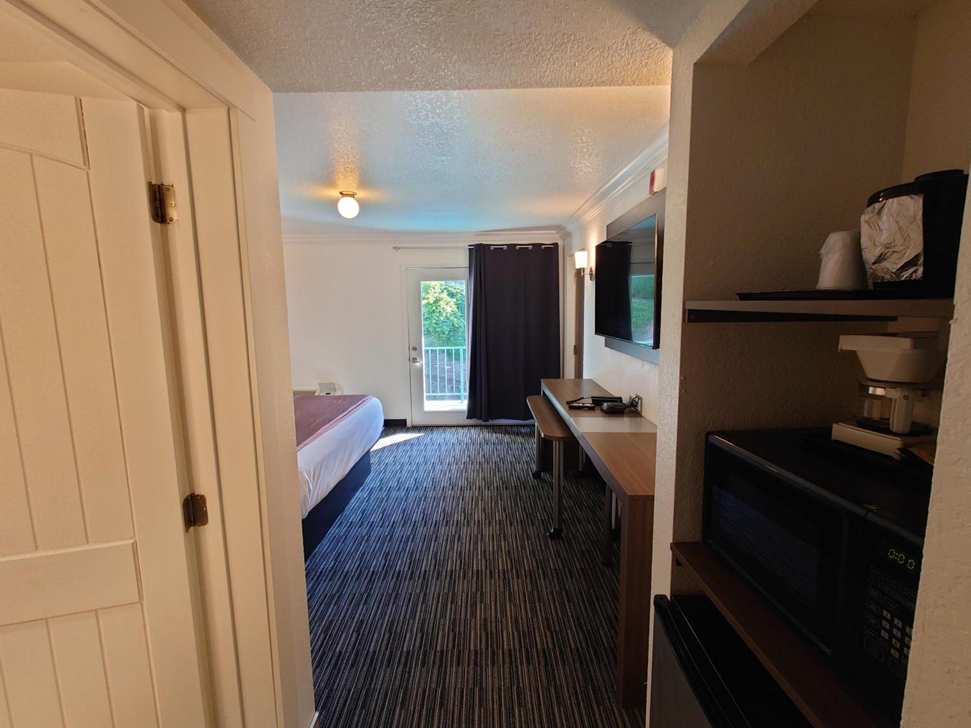 Reagan Resorts Inn photo 4