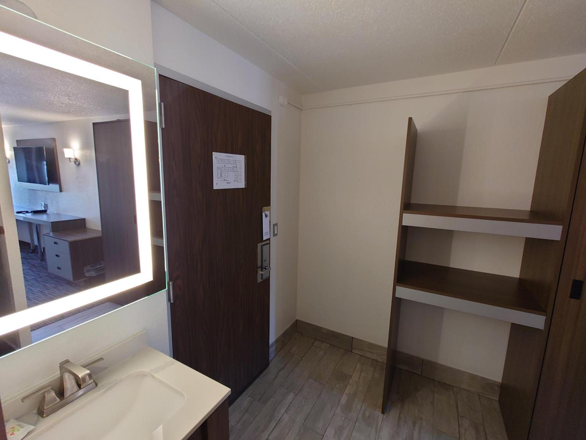 Reagan Resorts Inn photo 6