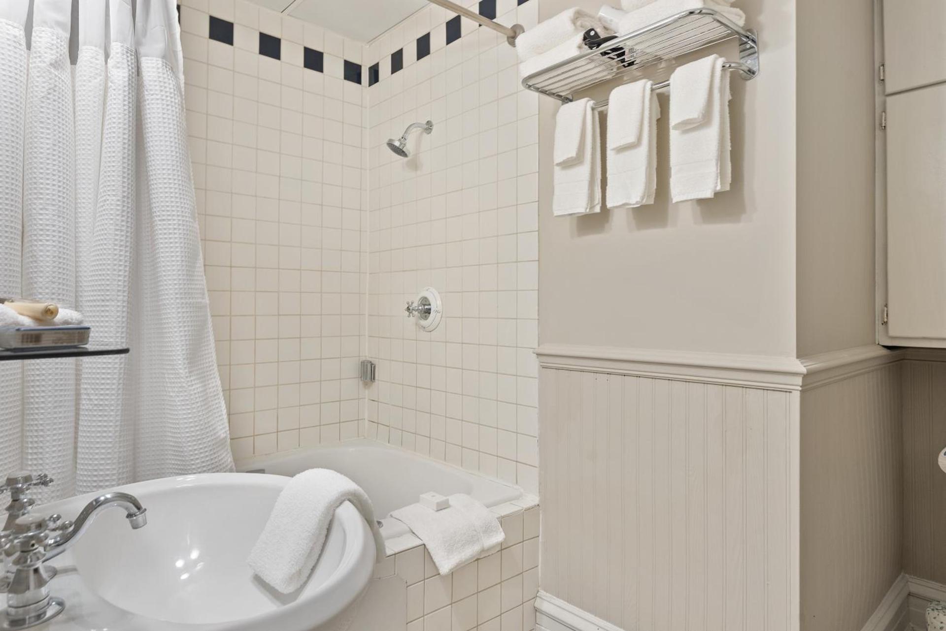 The Audubon Inn LLC photo 32