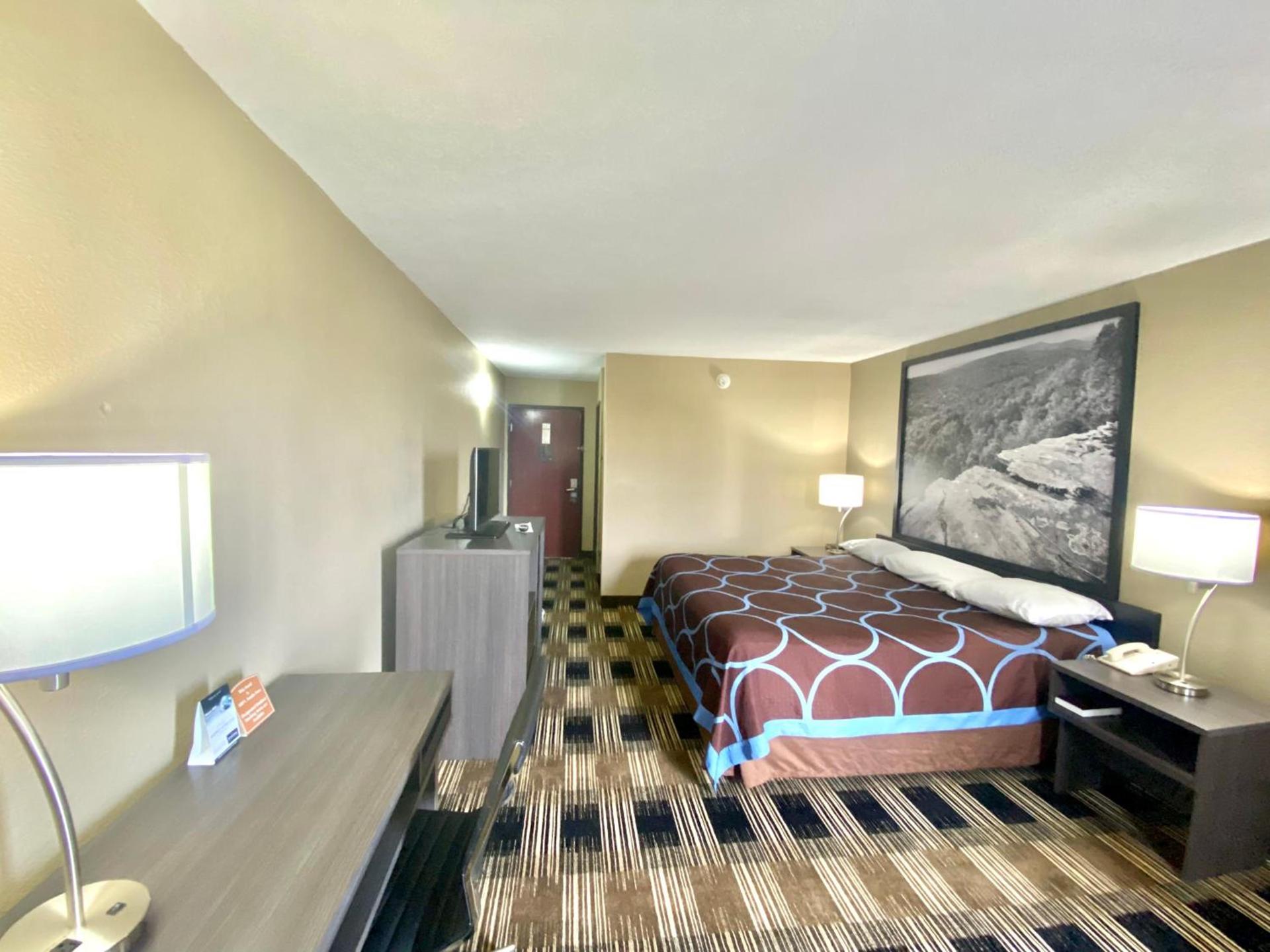 Super 8 by Wyndham Conway photo 7