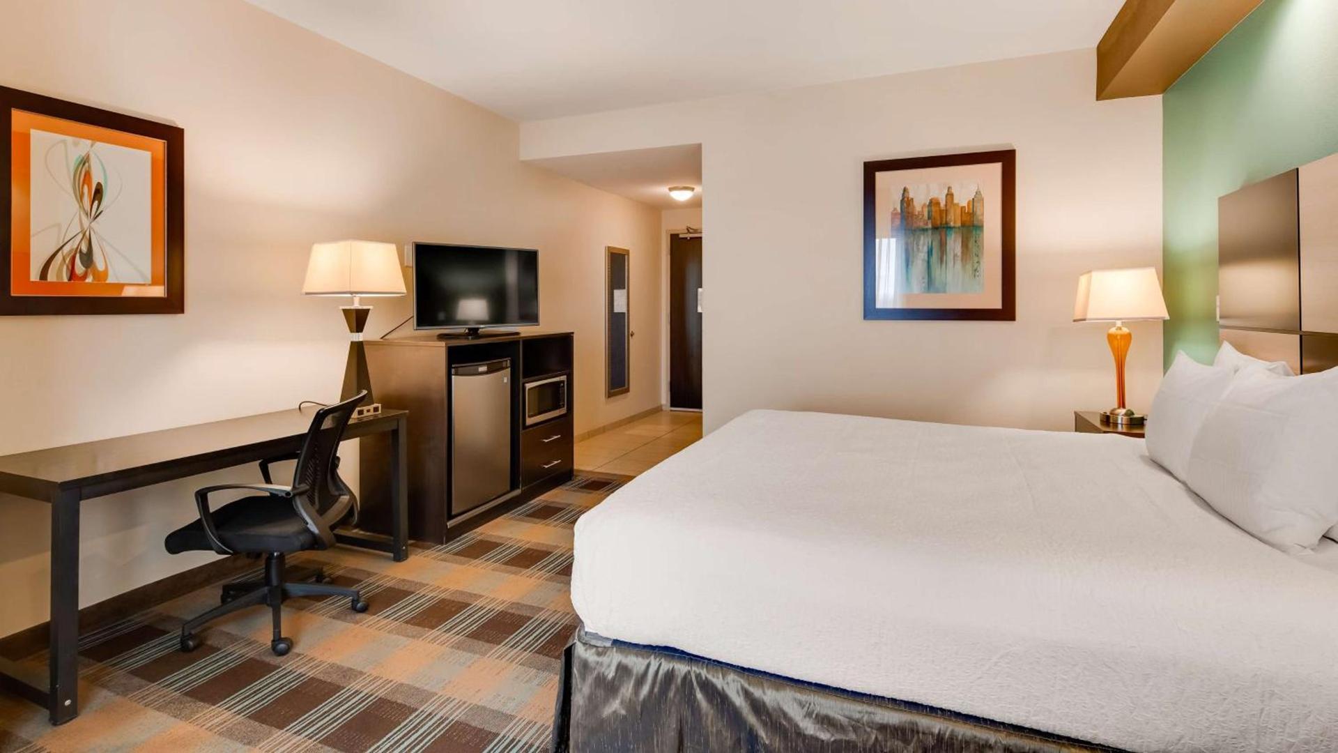 Best Western Plus Atrium Inn & Suites photo 13