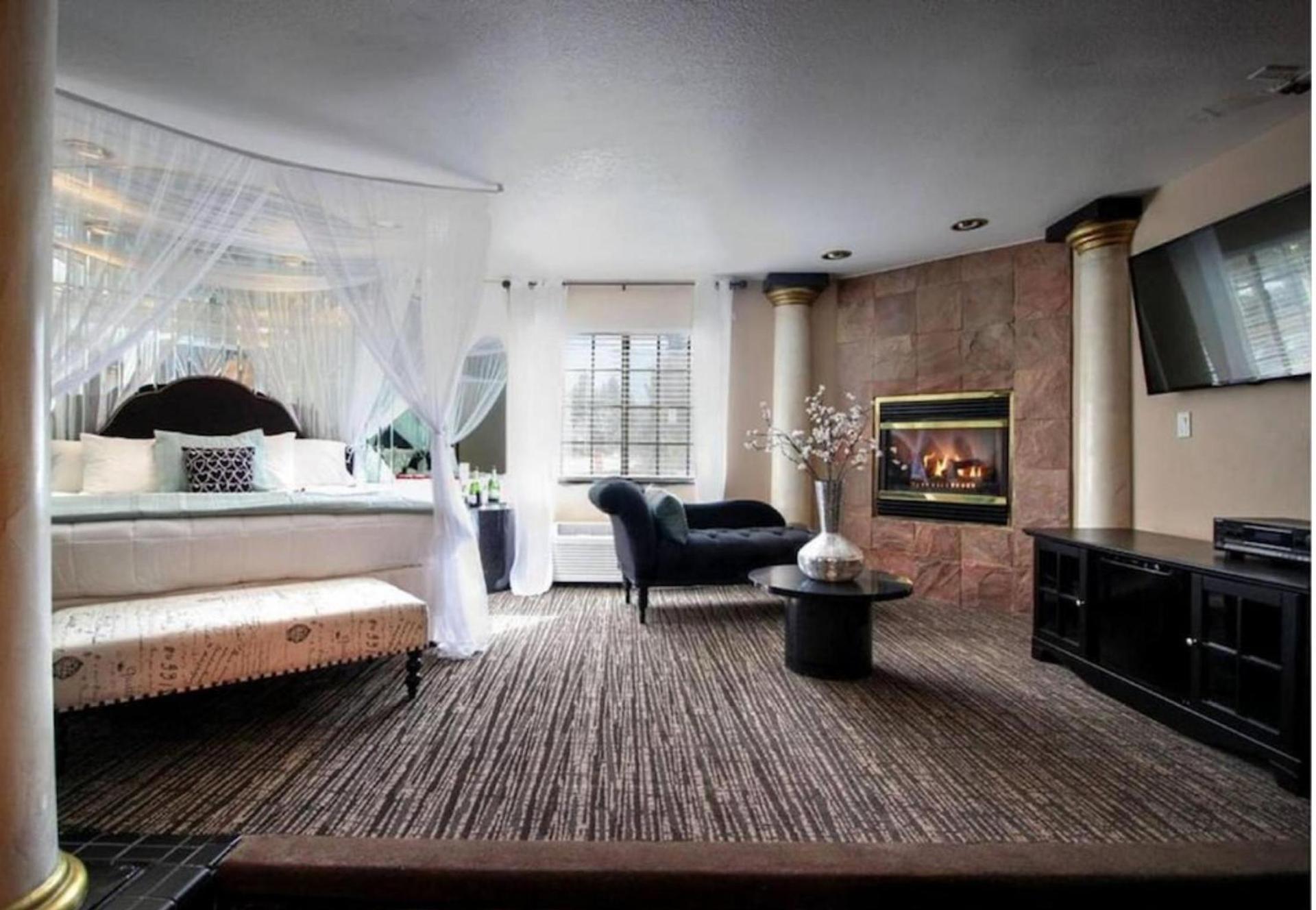 Postmarc Hotel and Spa Suites photo 2