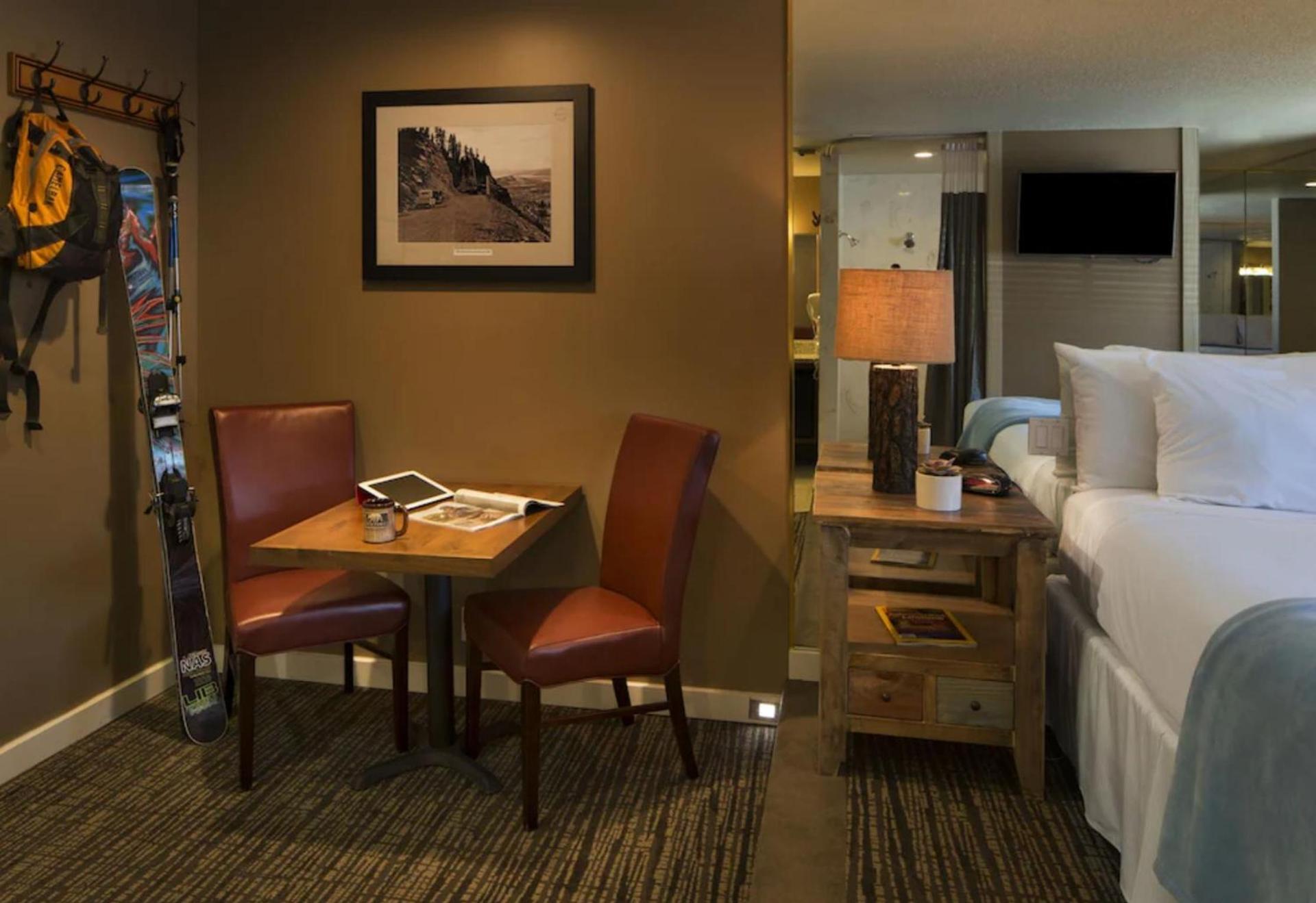 Postmarc Hotel and Spa Suites photo 20