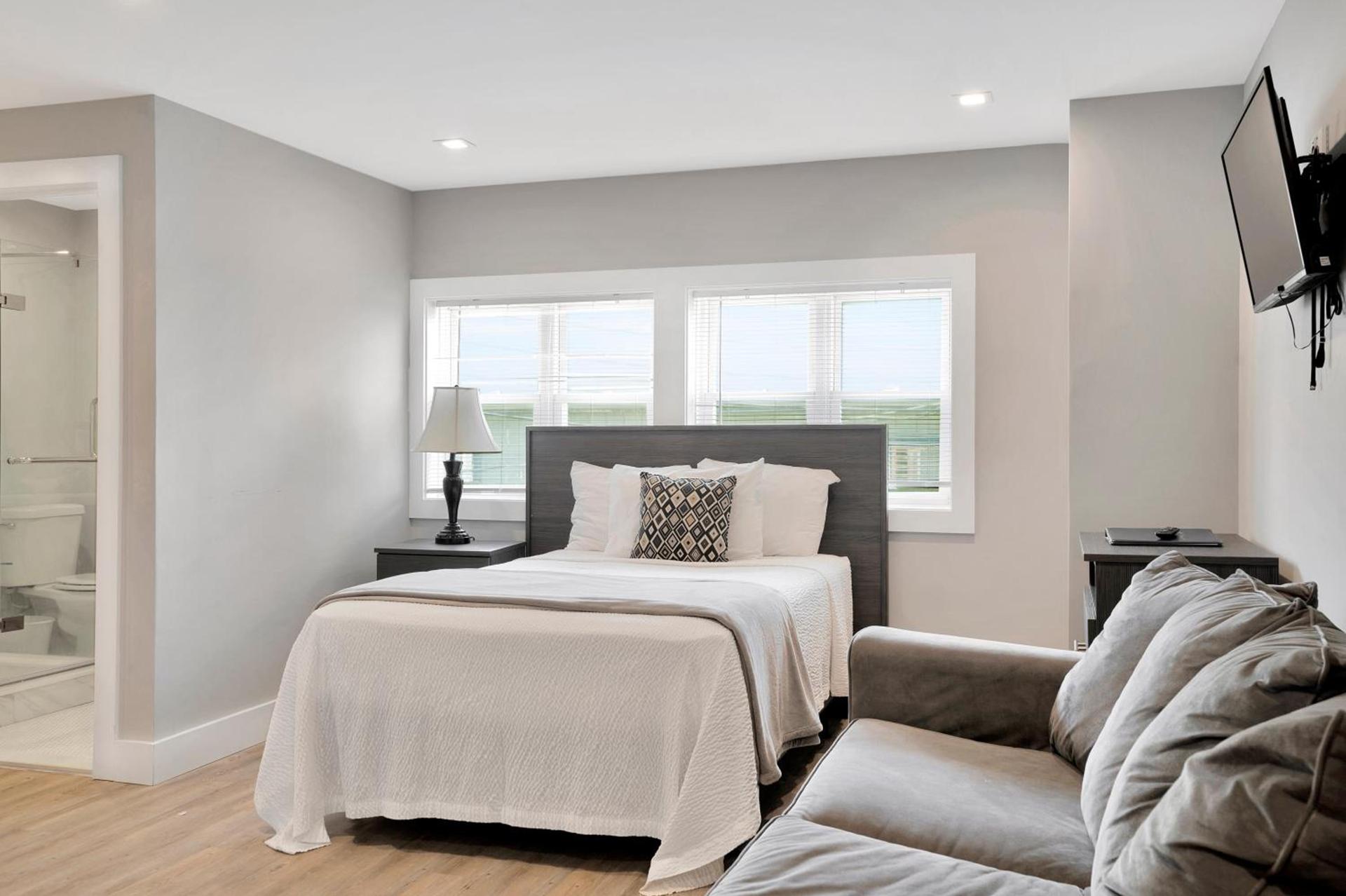 A Wave Inn - Montauk photo 21