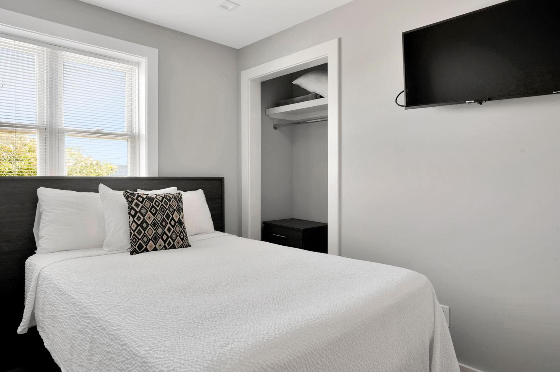 A Wave Inn - Montauk photo 41