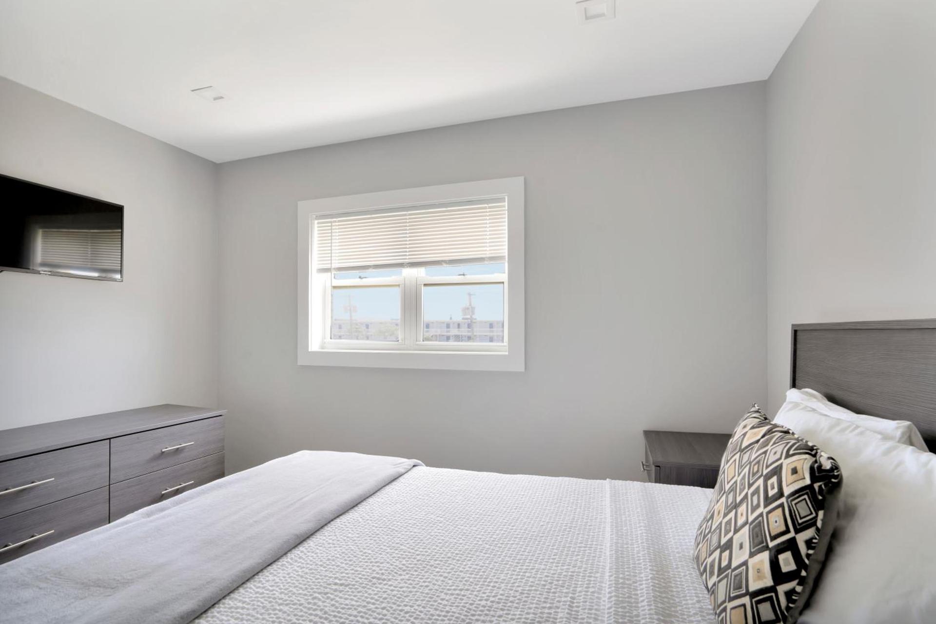 A Wave Inn - Montauk photo 54