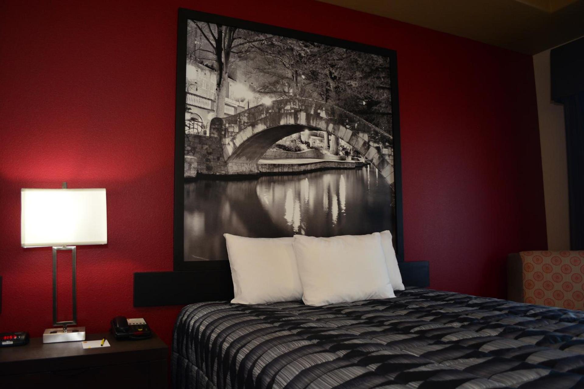 Super 8 by Wyndham Karnes City photo 40