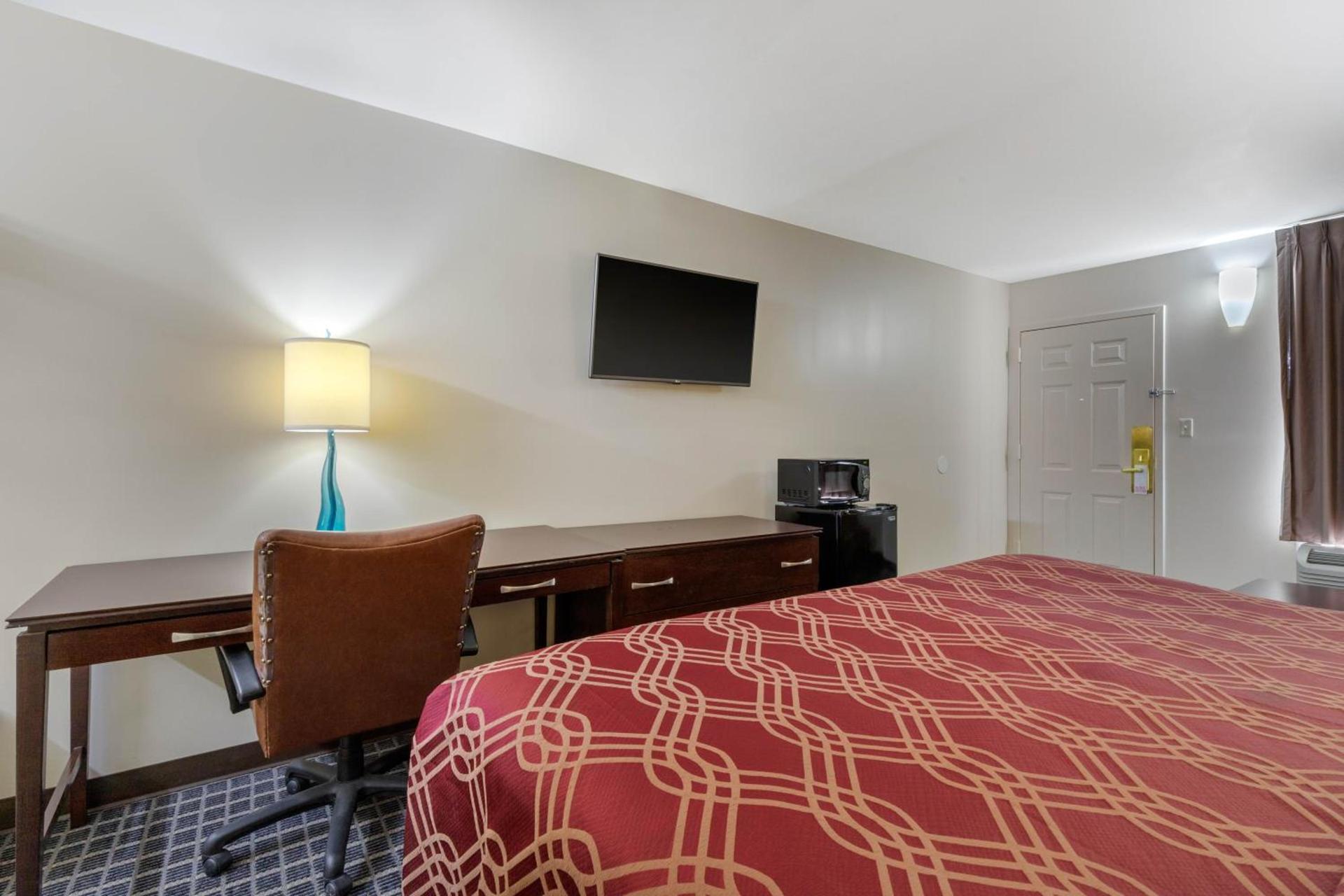 Econo Lodge Gaffney photo 35