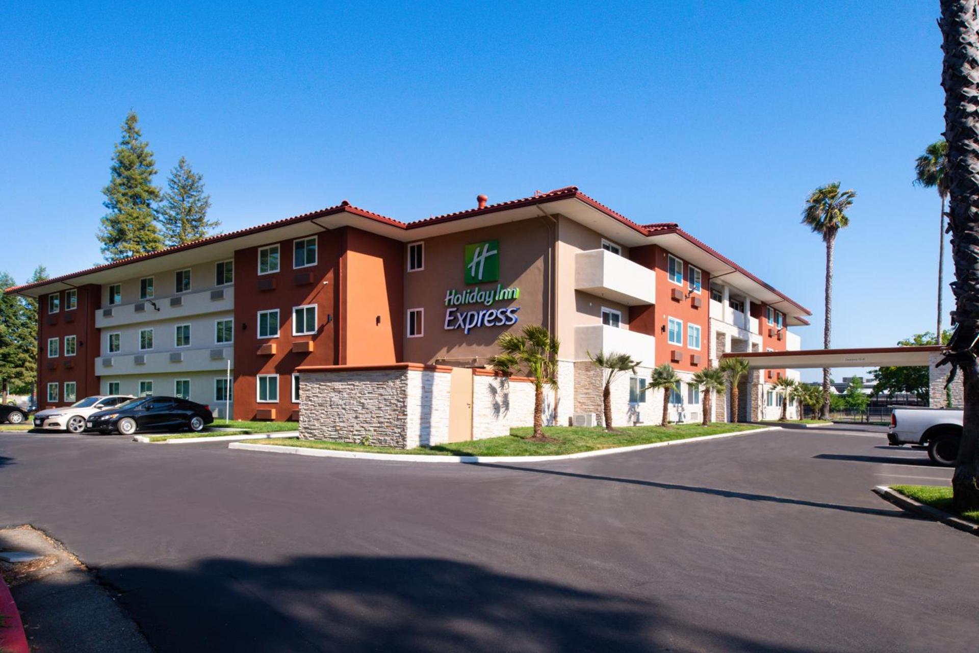 Holiday Inn Express - Santa Rosa North by IHG photo 31