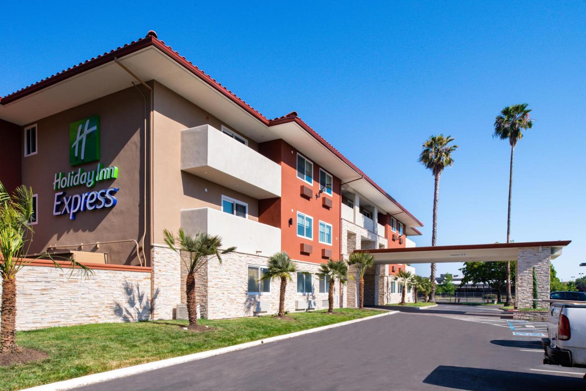 Holiday Inn Express - Santa Rosa North by IHG photo 30