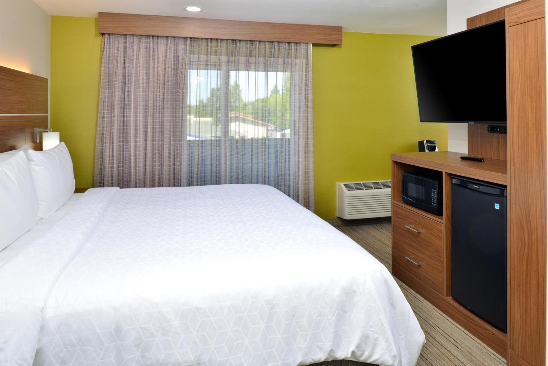 Holiday Inn Express - Santa Rosa North by IHG photo 41