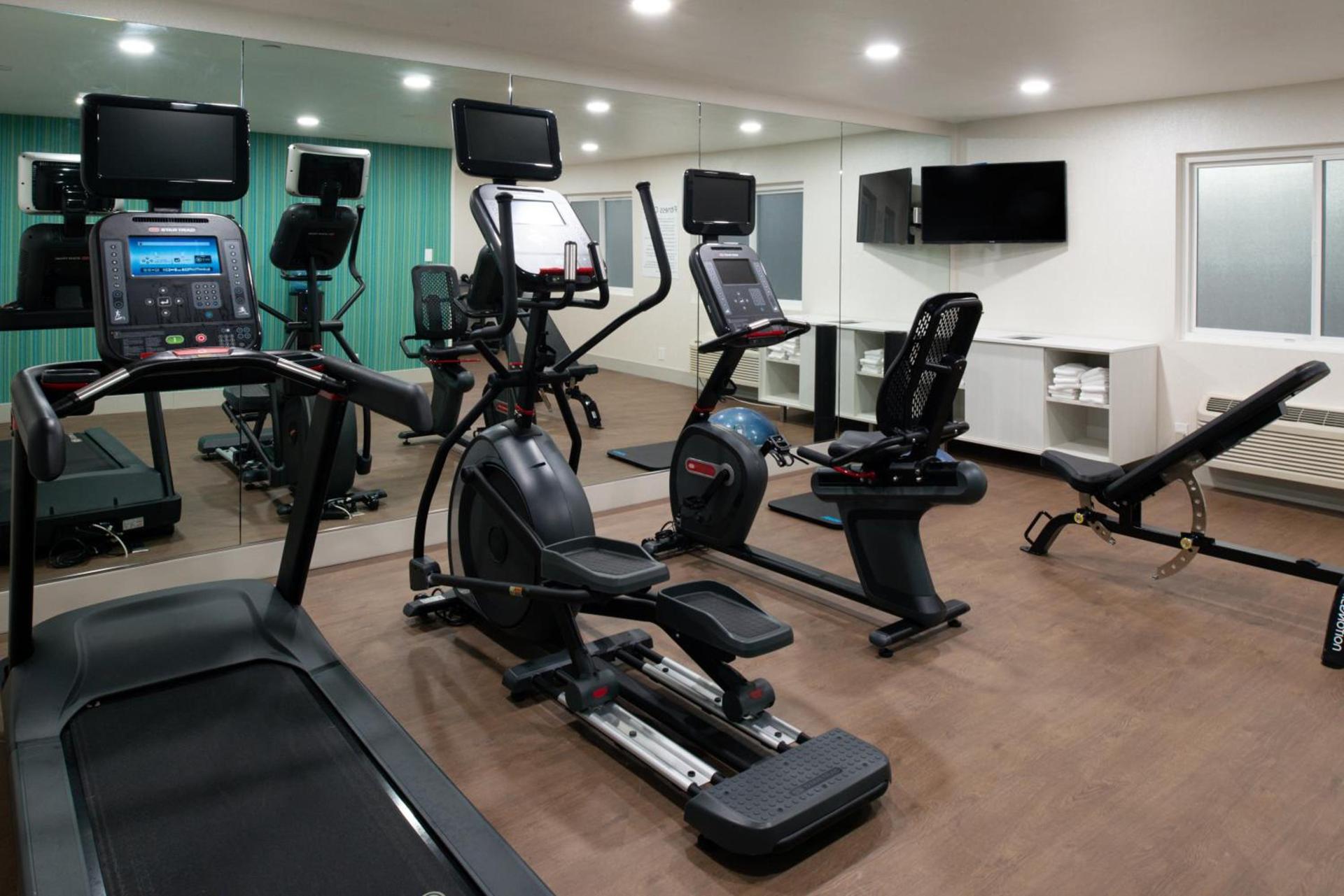 Holiday Inn Express - Santa Rosa North by IHG photo 45