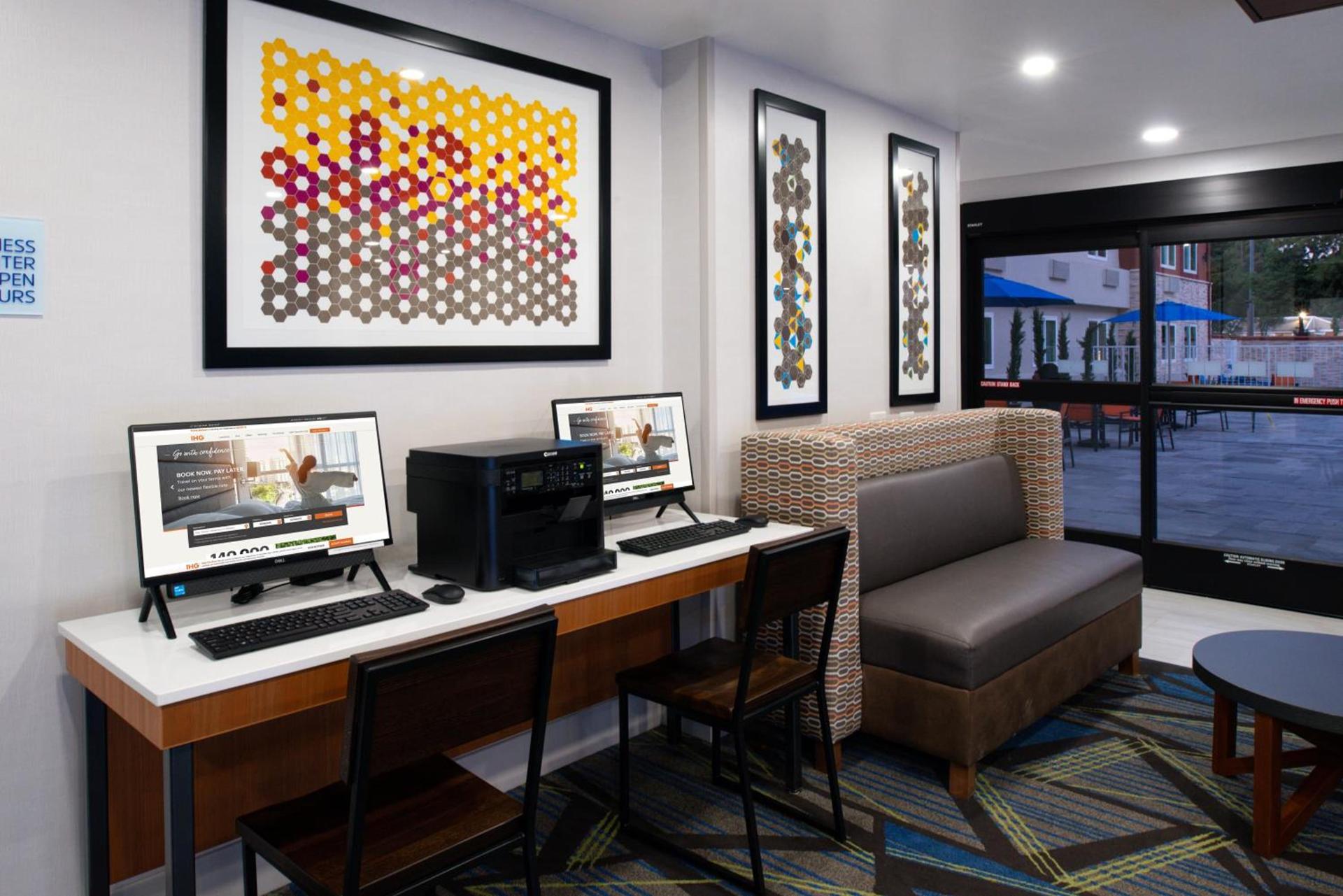 Holiday Inn Express - Santa Rosa North by IHG photo 47