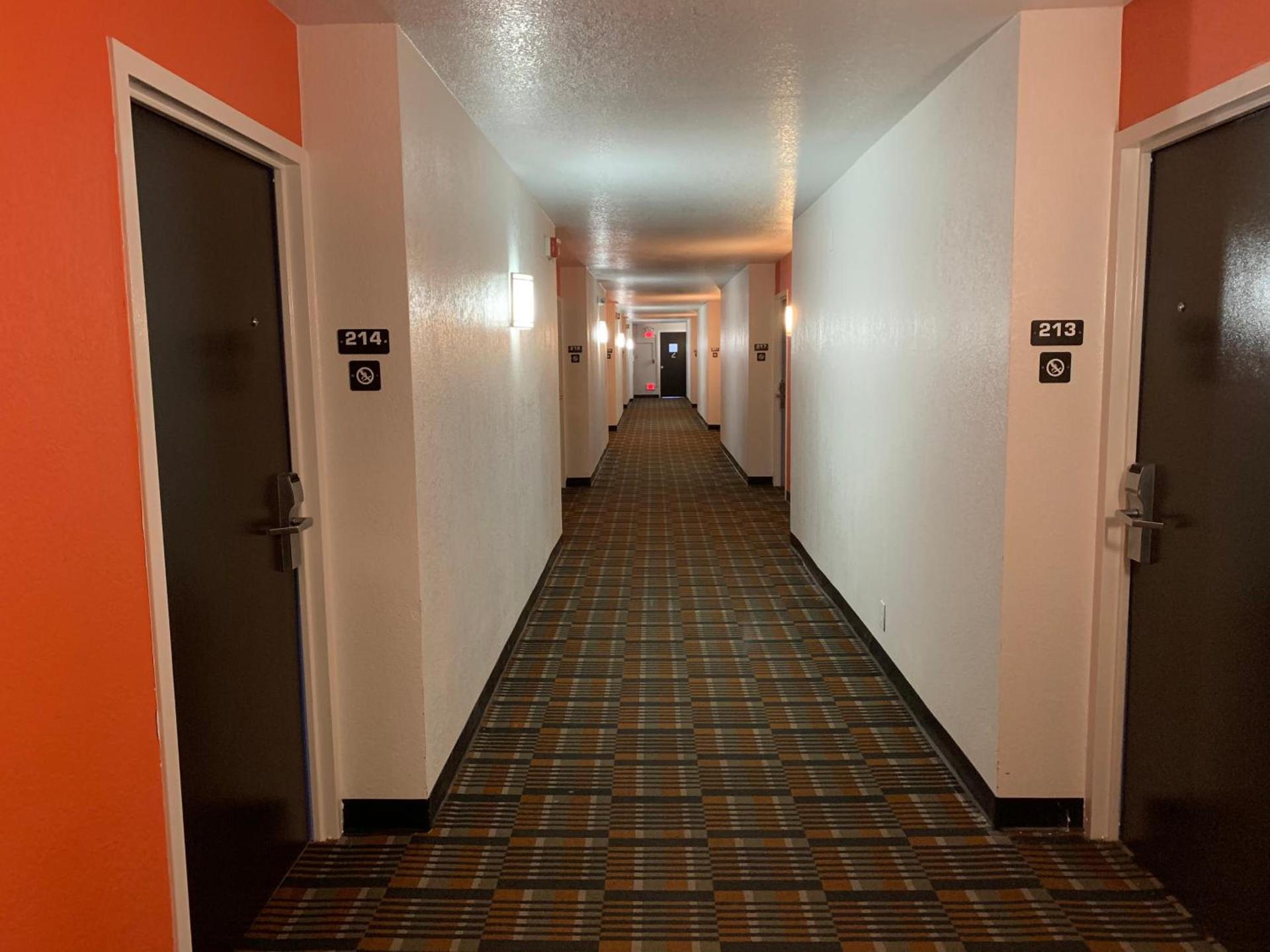 Motel 6-Lincoln, NE - Airport photo 11
