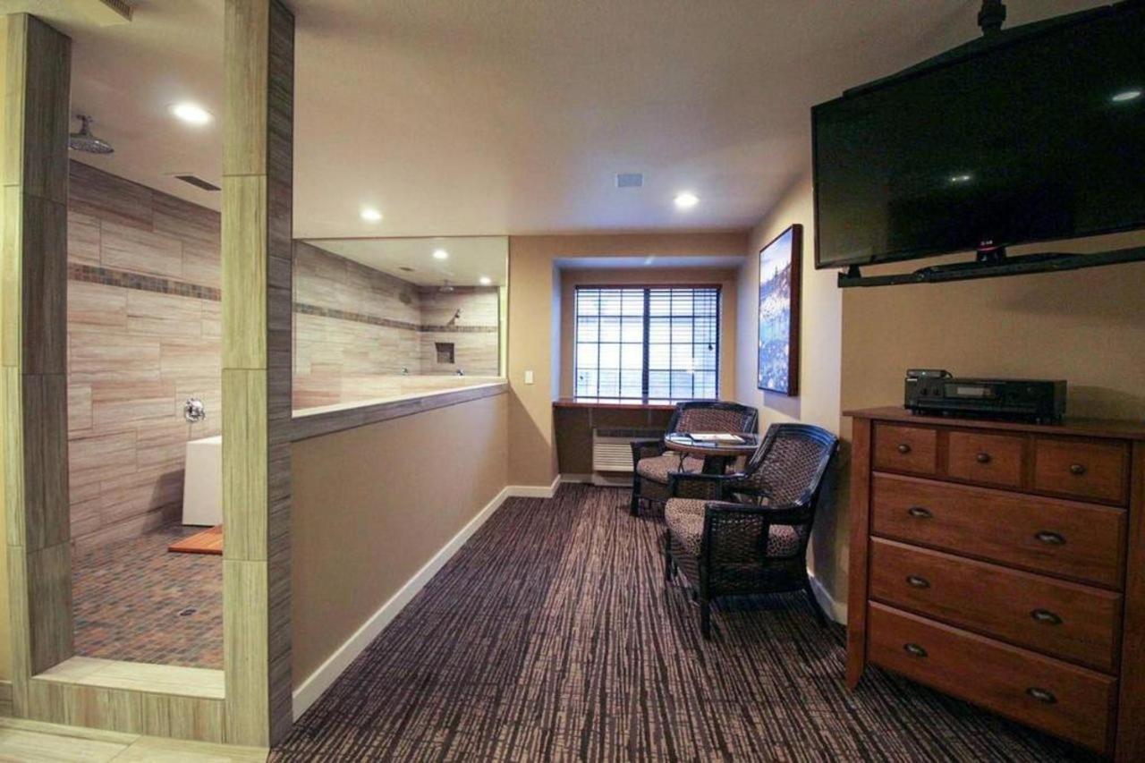Postmarc Hotel and Spa Suites photo 58