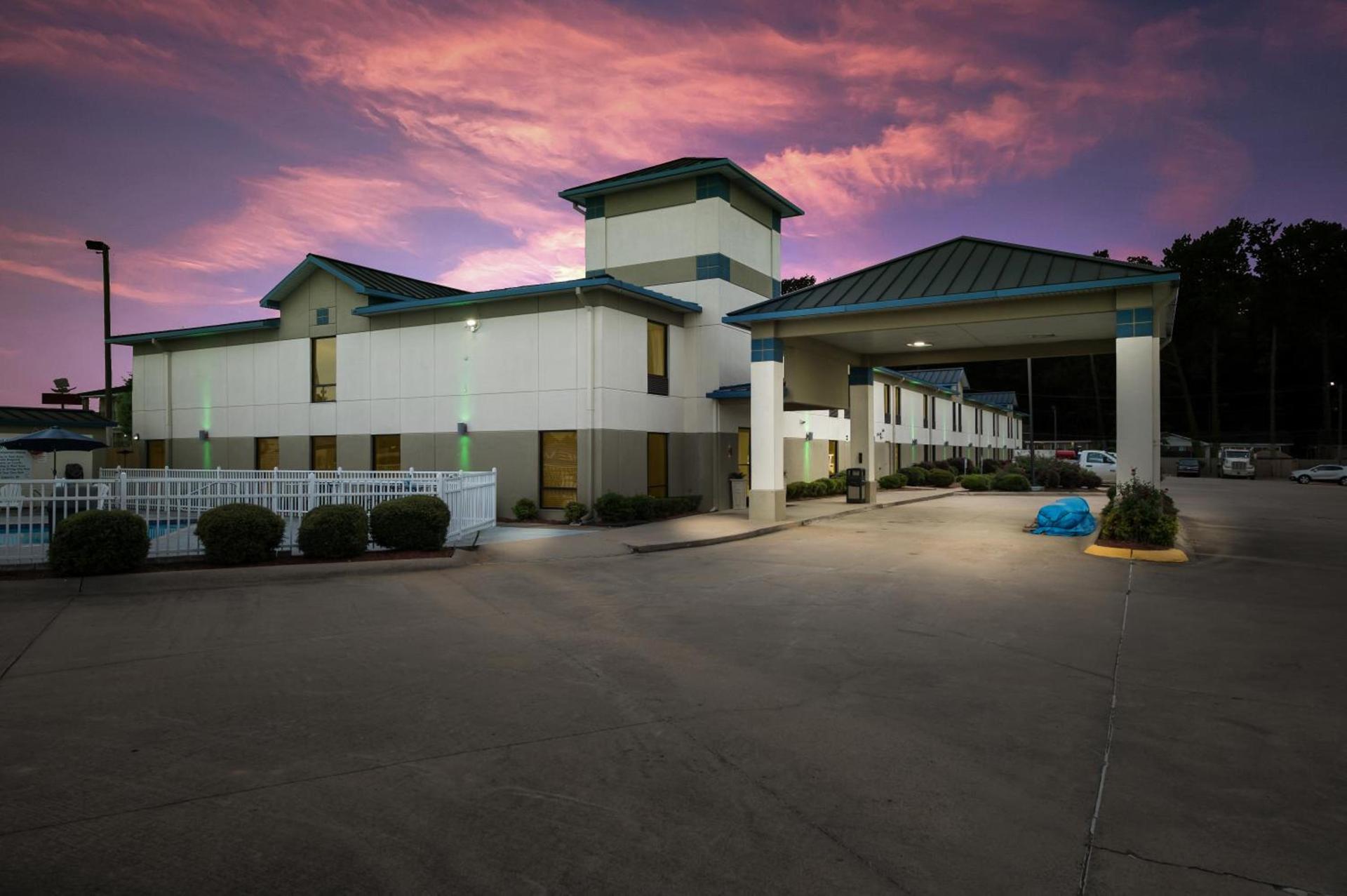 Quality Inn Jacksonville near Little Rock Air Force Base photo 31