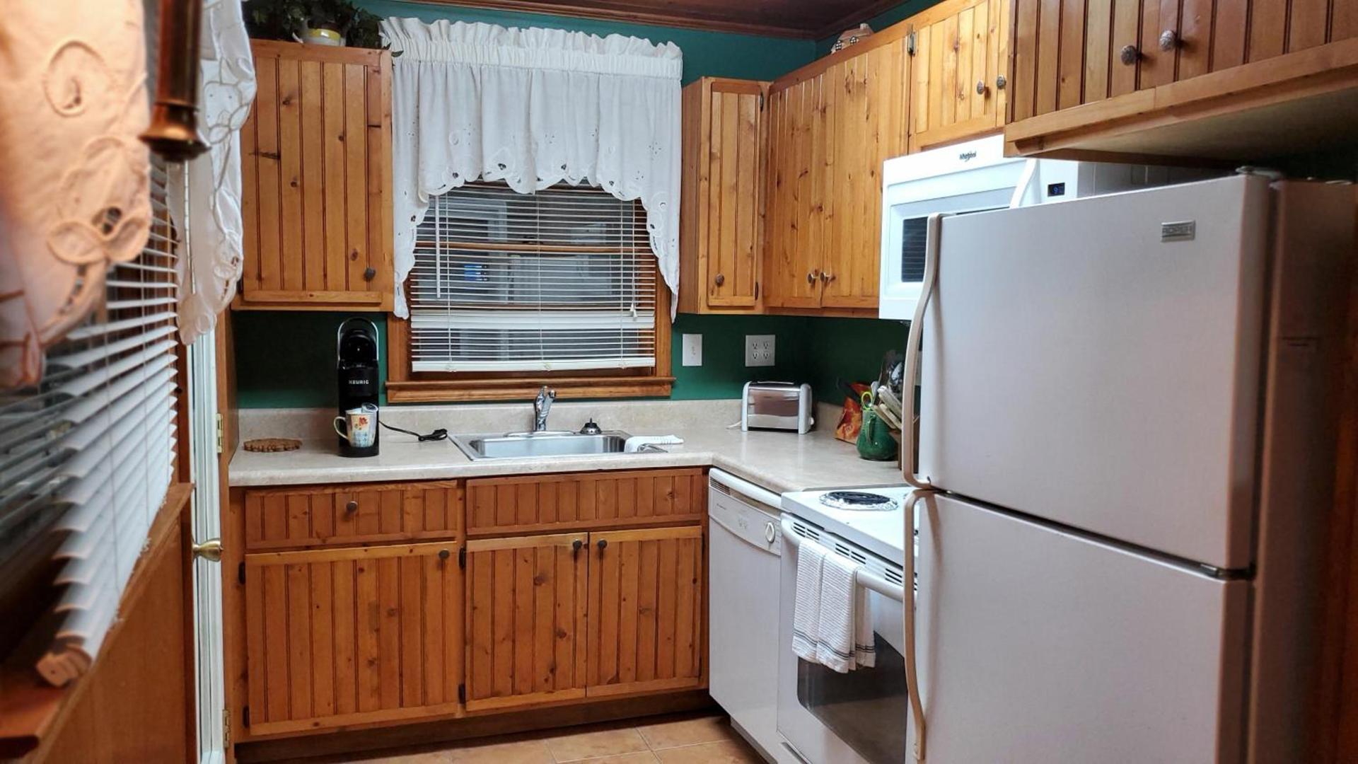 Cozy Creek Cottages photo 39