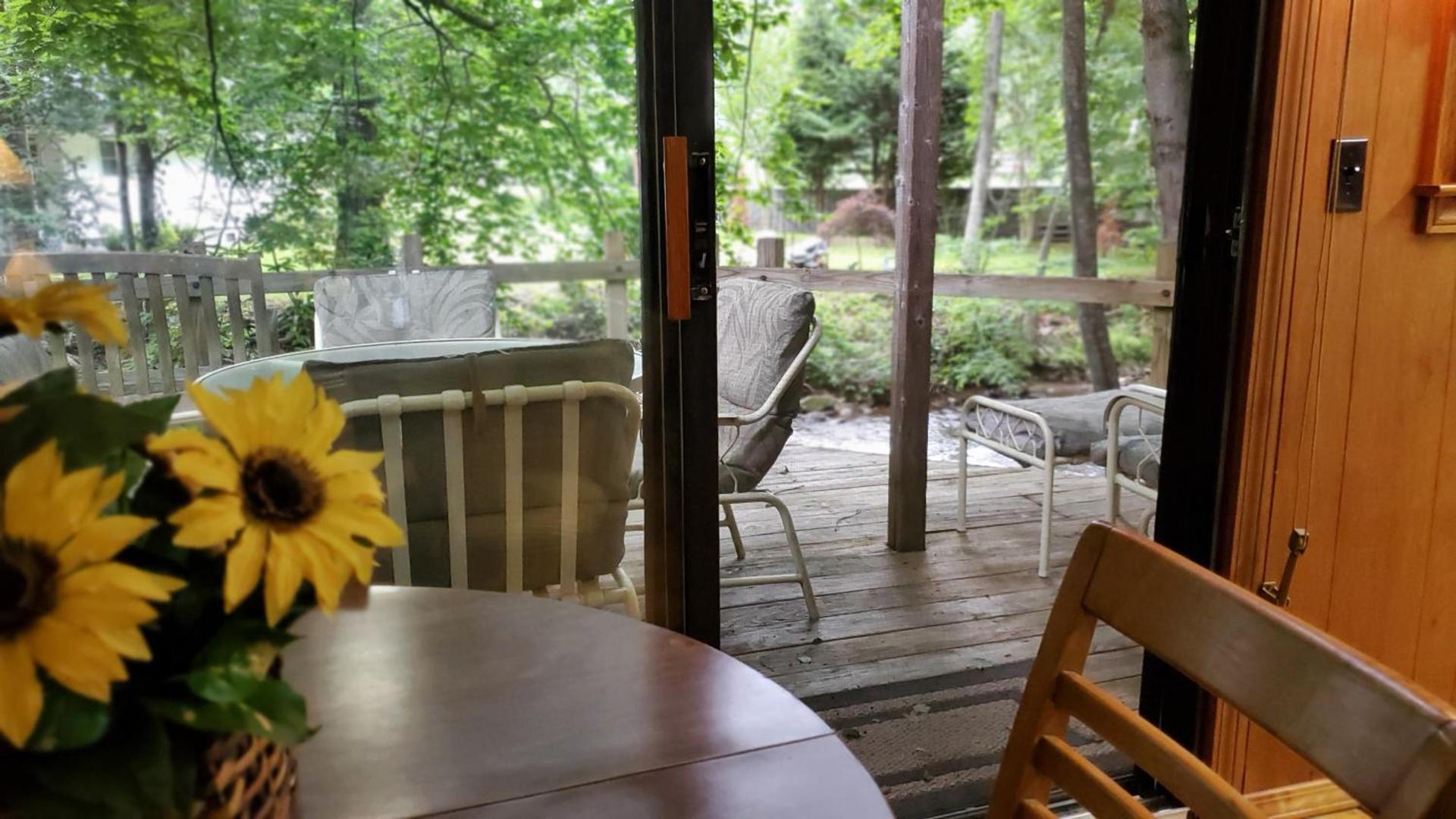 Cozy Creek Cottages photo 45