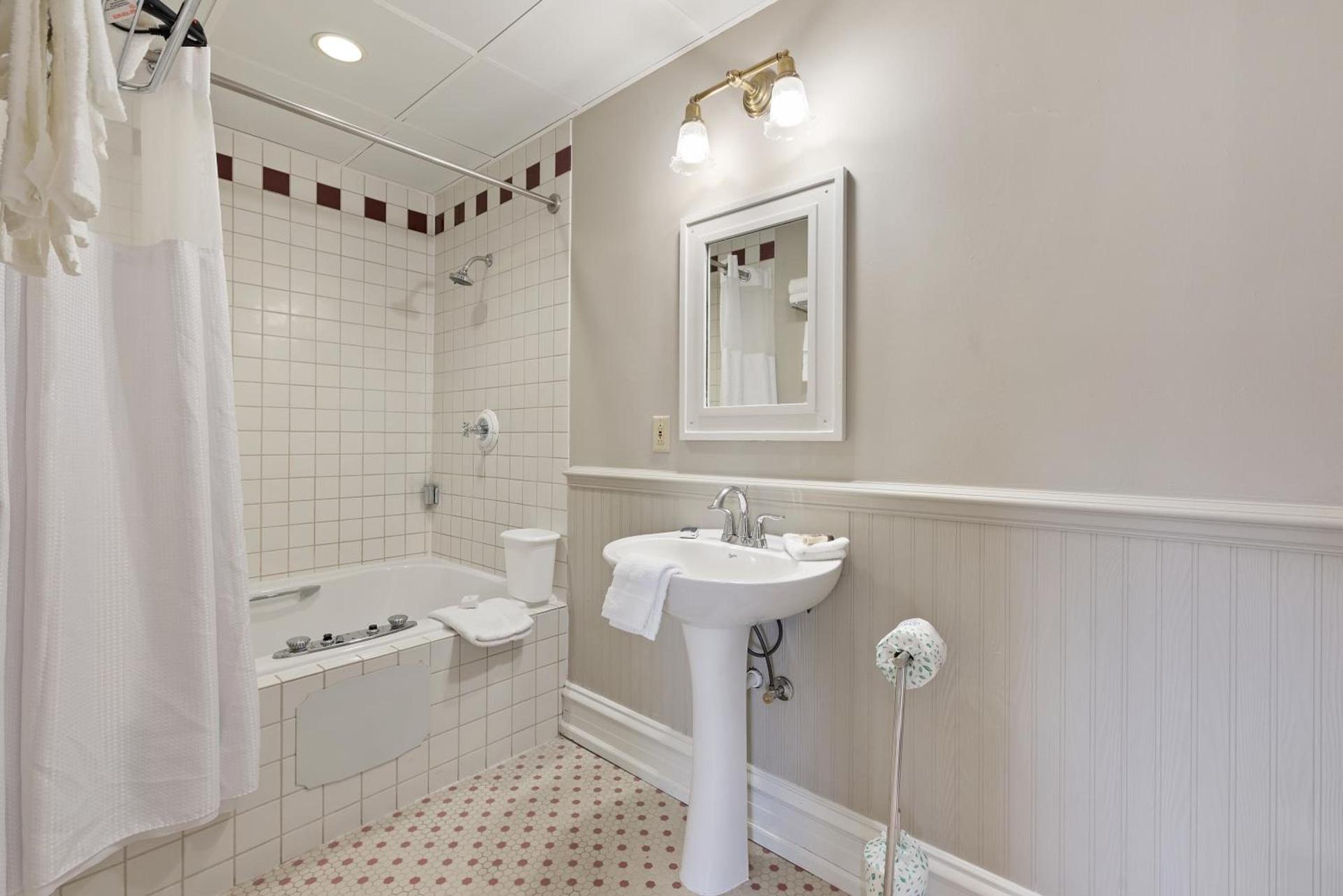 The Audubon Inn LLC photo 10
