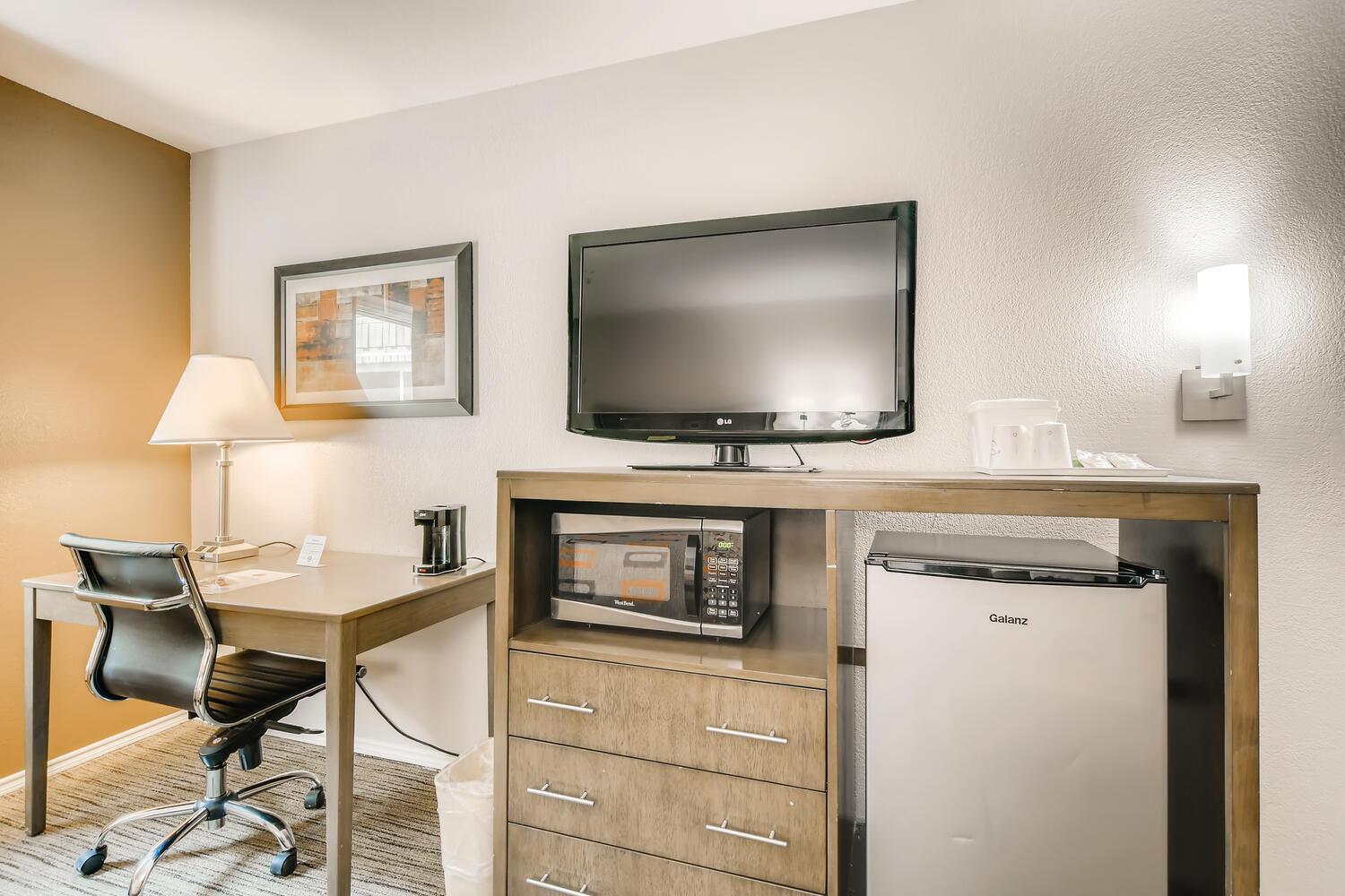 Orangewood Inn and Suites Midtown photo 25