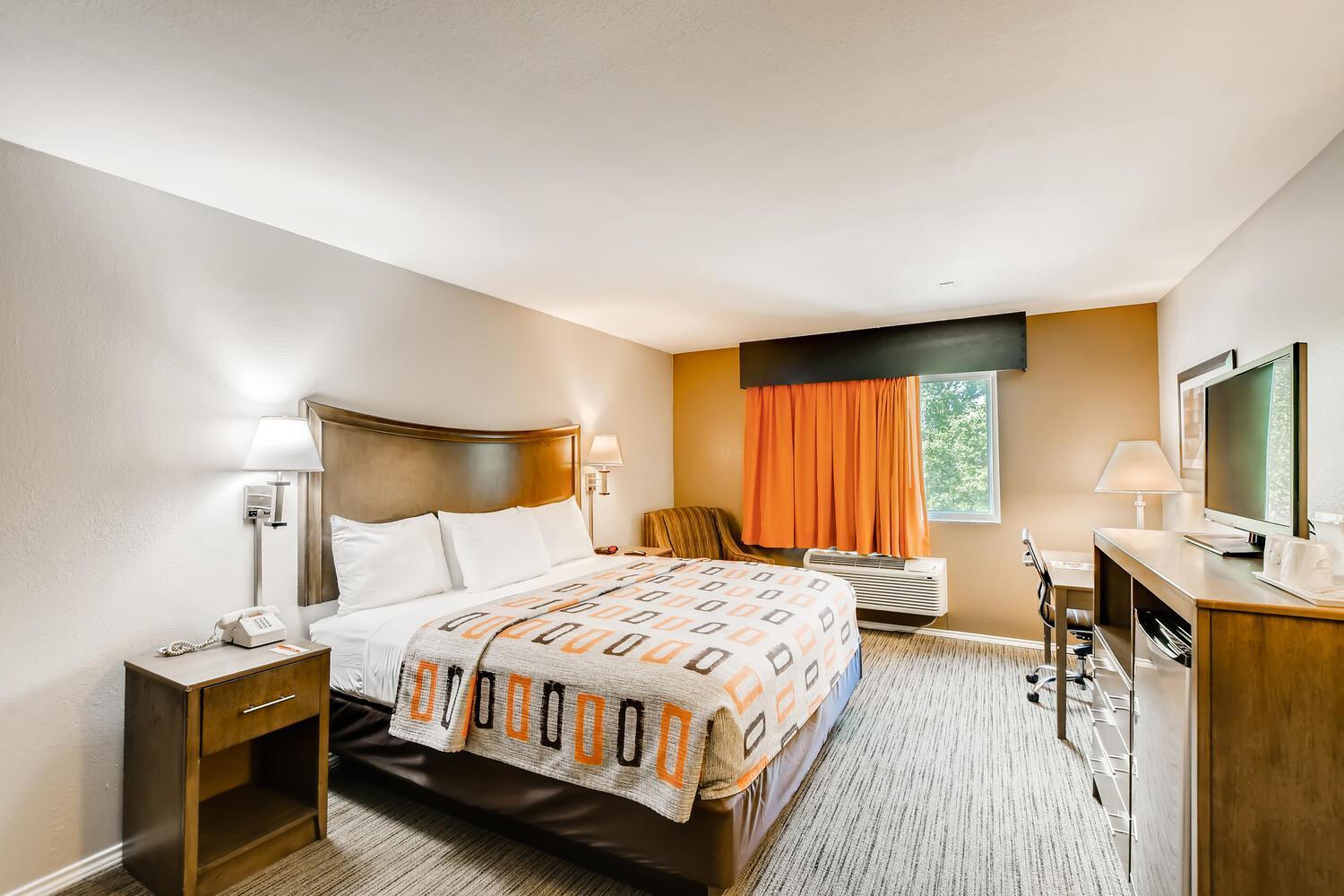 Orangewood Inn and Suites Midtown photo 17