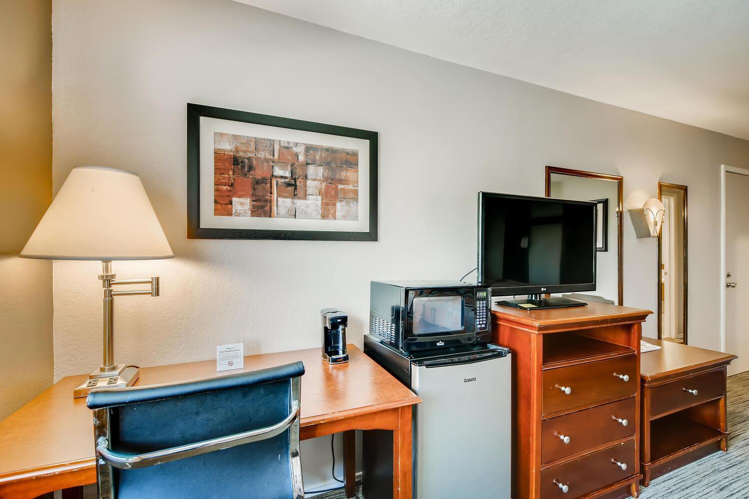 Orangewood Inn and Suites Midtown photo 21