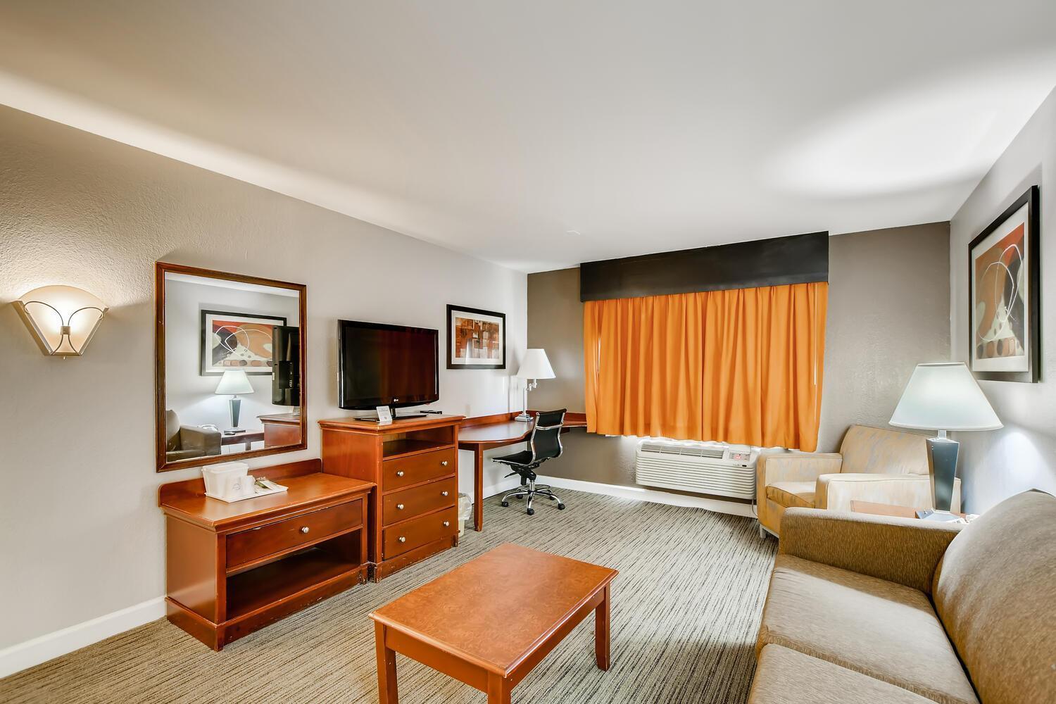 Orangewood Inn and Suites Midtown photo 14