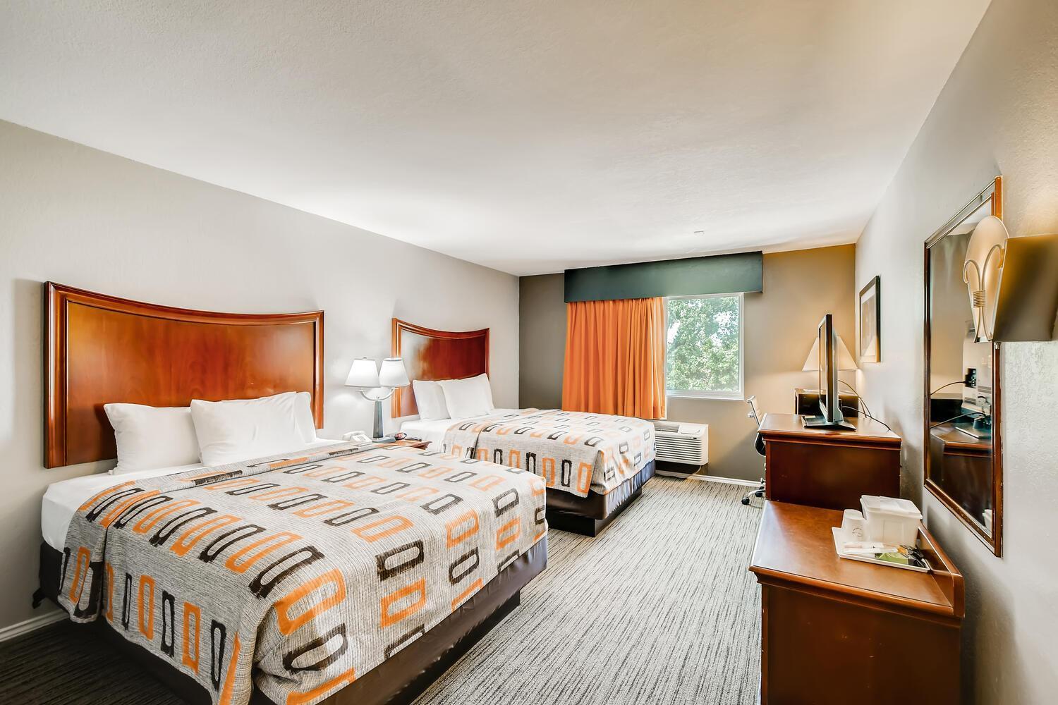Orangewood Inn and Suites Midtown photo 13